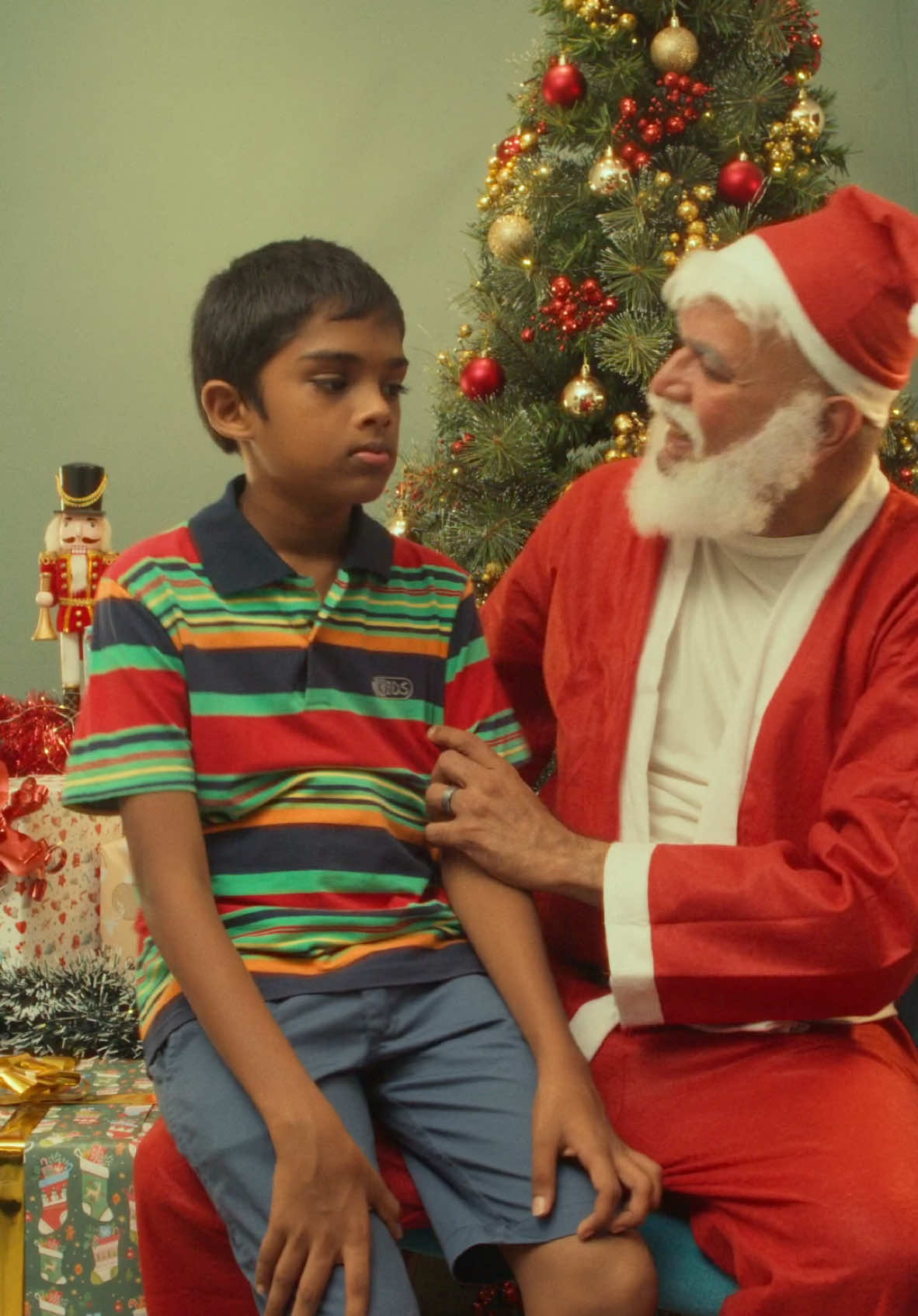 සීයාගේ තෑග්ග | Santa’s gift #christmas #santa #gift #child #sweet #sad #life #happyholidays #shorts #kid #boy #cute #fyp #foryou #foryoupage #Kehelmala #creative #storytelling #viral #film 