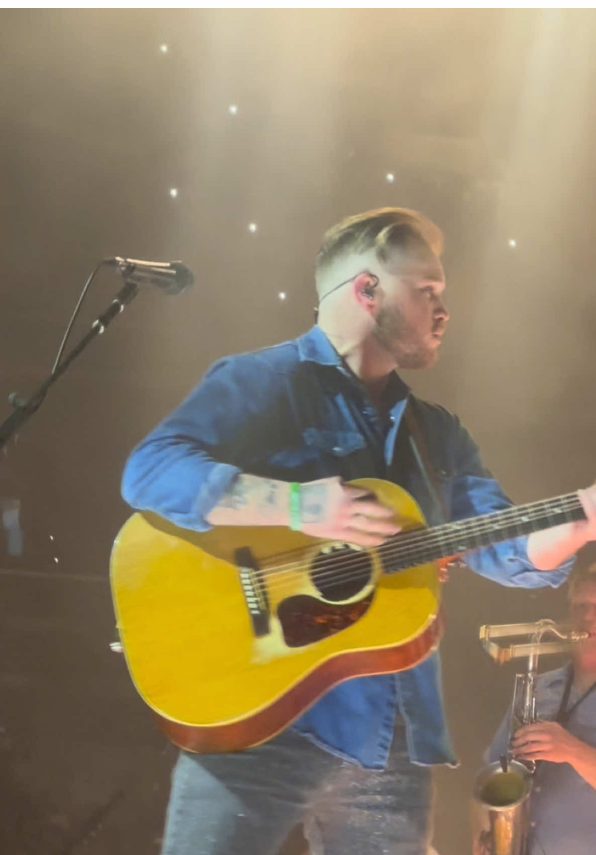 Sureal experience. @Zach Bryan  #zachbryan#quittintimetour#revival#newyorkcity#barclayscenter#zachbryanconcert#zachbryanmusic#brooklynny#zachbryantour#zachbryantok 