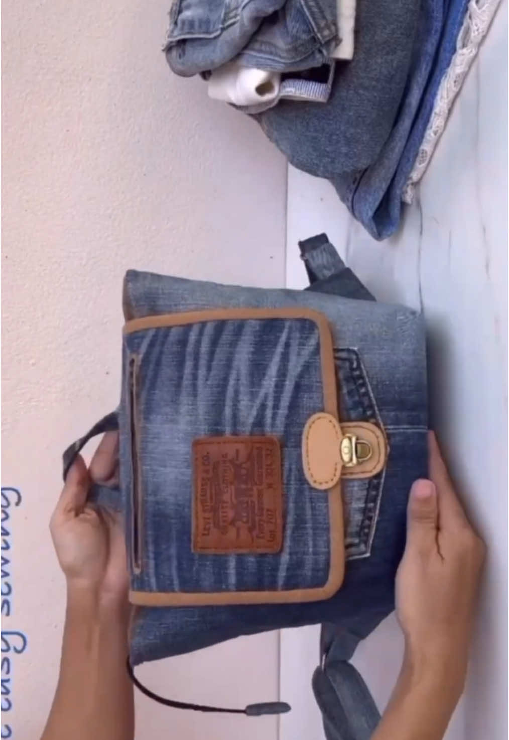 #sewing #DIY #tutorial #sewingtutorial #tutorials #craft #bag #pouchbag #oldjeans 