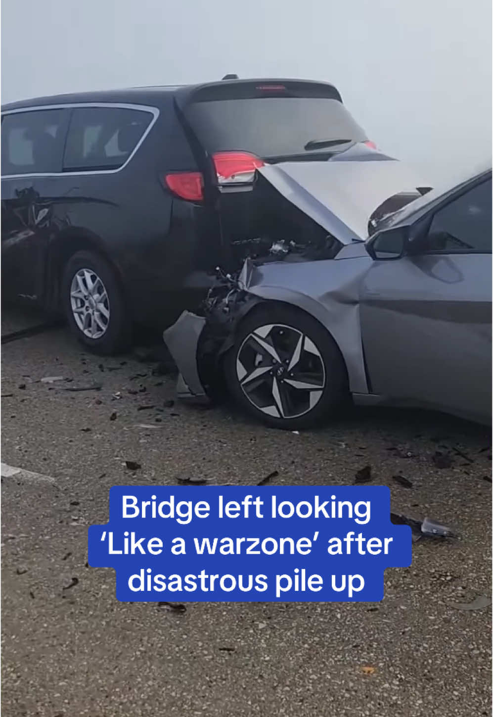 33 people were hospitalized with non-life-threatening injuries, after dense fog led to a massive pileup New Orleans. No deaths were reported. 🎥KaylaRyan/Storyful #car #crash #louisiana #Usa #news 