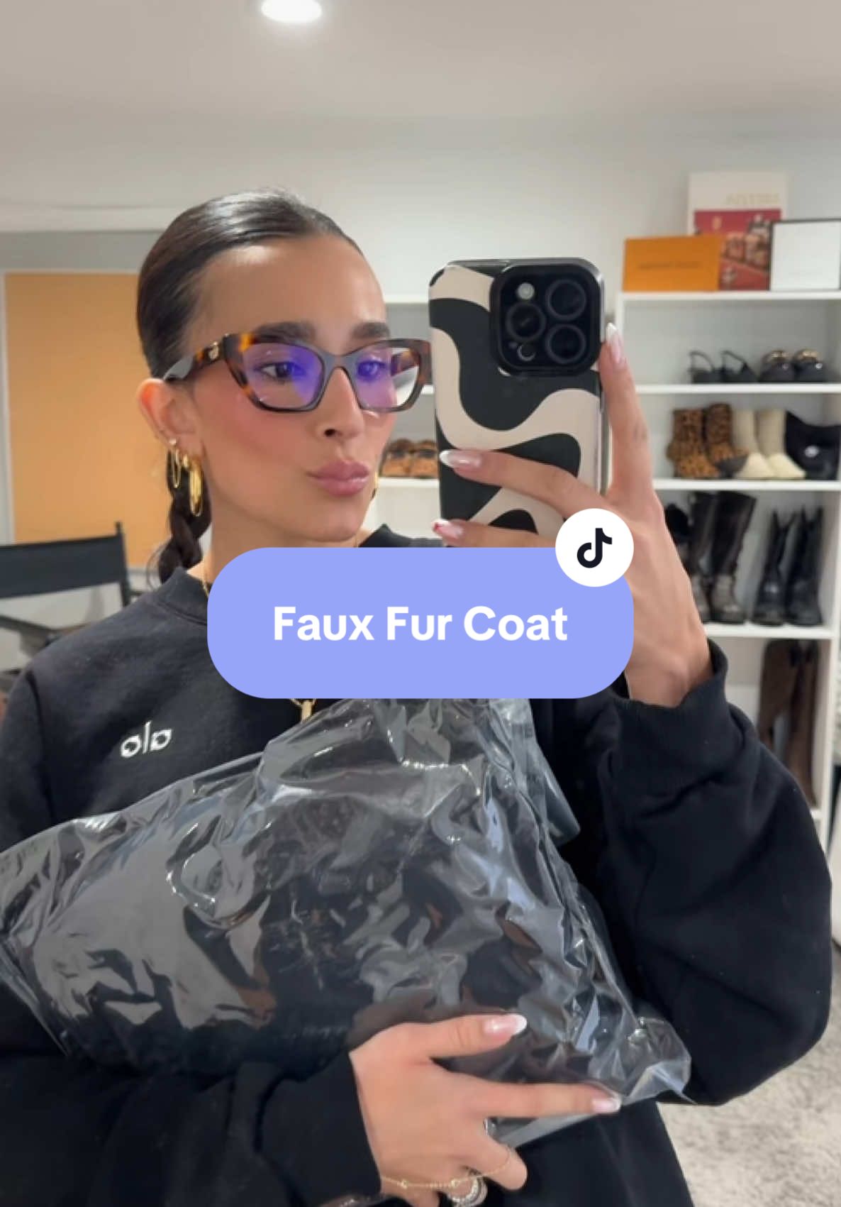 if i like it ill just grab it in another color — the faux fur of the season #fauxfur #winterfashiontrends #winteroutfits #furcoat 