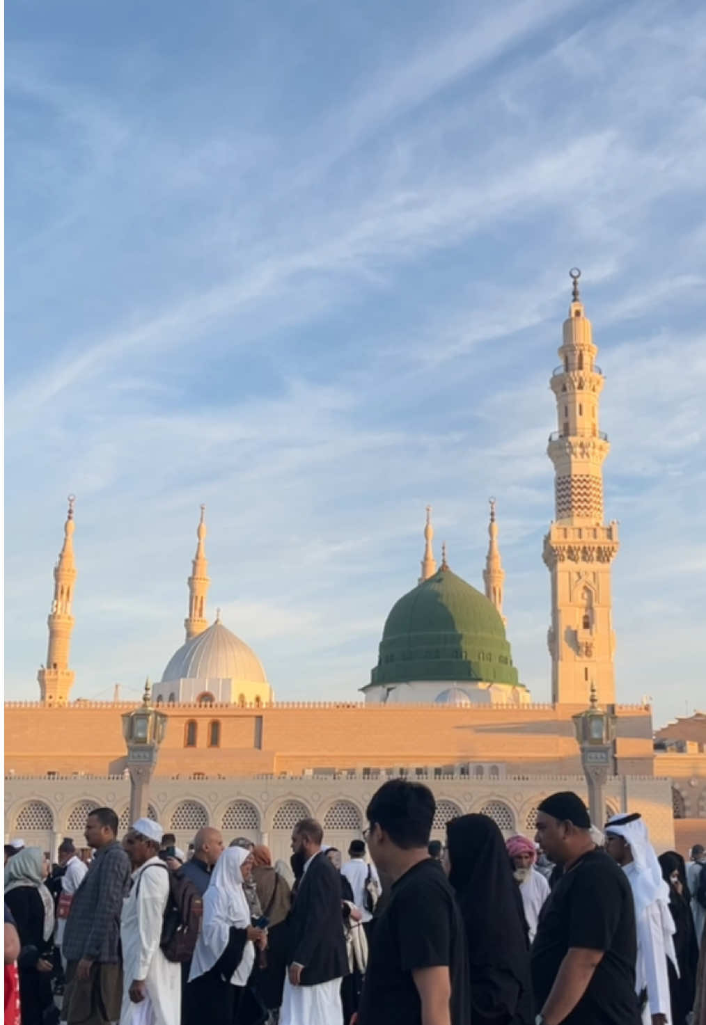 صلوا على النبى محمد  #allahummashollialasayyidinamuhammad #madinah #kubahhijaumasjidnabawi 