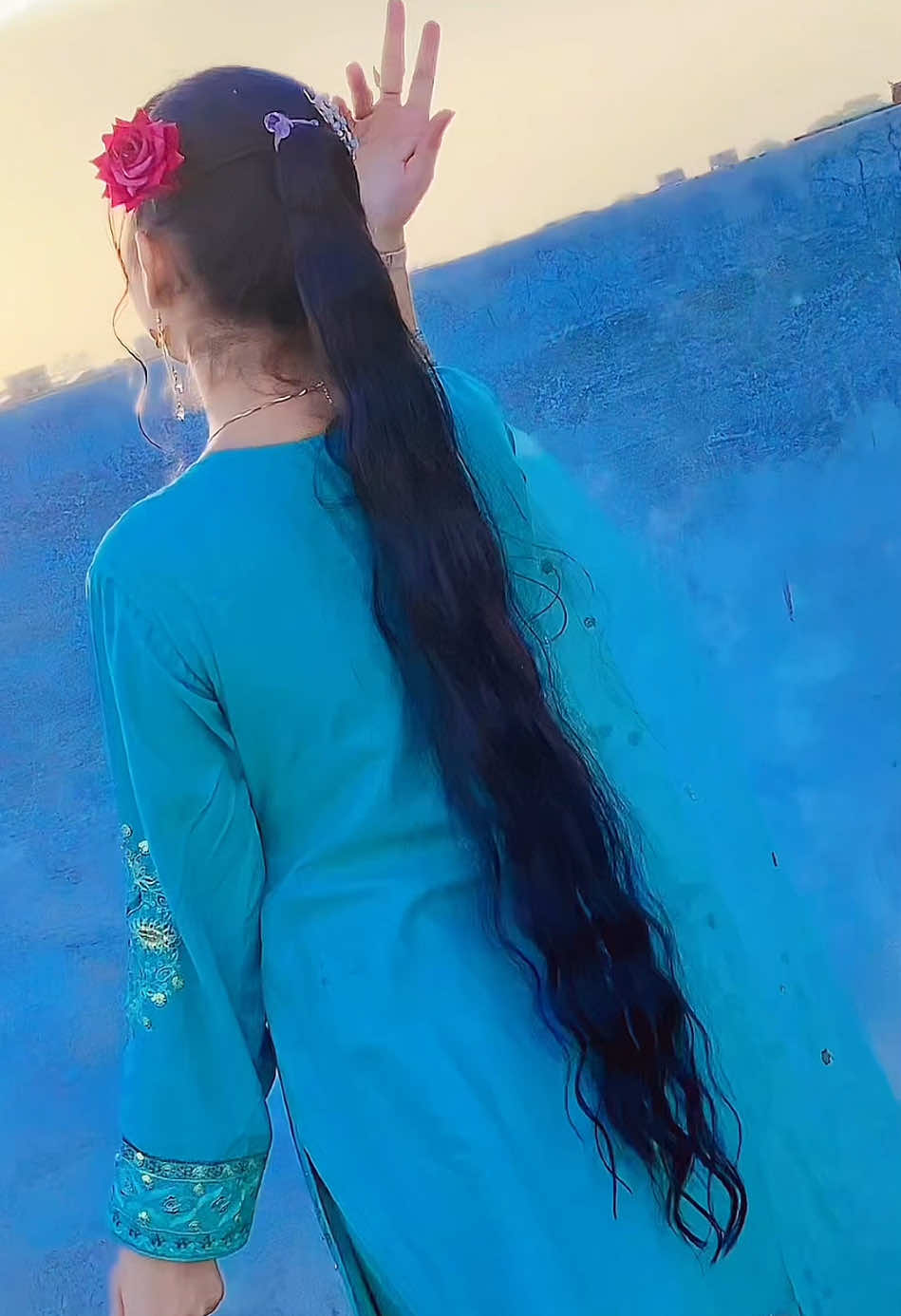 Ka Jahan Dar Ta Loga Kam 💃🖤🥀 #fouryou #fyp #viral_video #foryoupagee #pashtosong #pashtomusic #pashtopoetry #pashtotiktok #viralvideotiktok #100kviews #viewsproblem #pleaseunfrezzemyaccount #growmyaccount #pleaseviralthisvideo🙏🙏please 