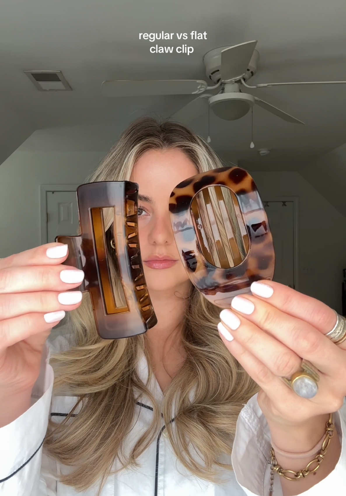 try a flat claw clip if your hair is thick! #hairhack #clawclip #flatclawclip #hairstyle #hairtok #hairtutorial 