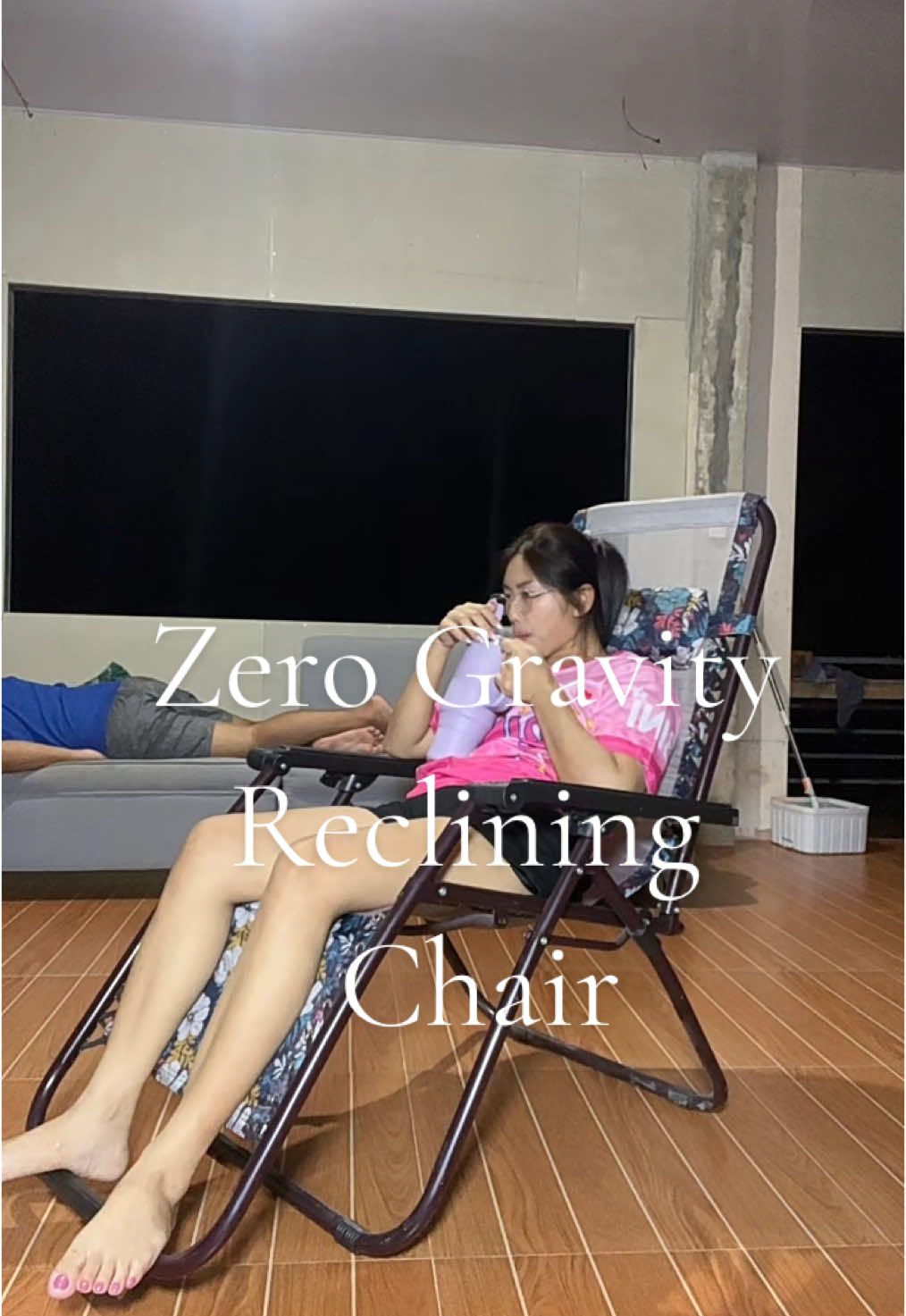 Zero gravity Reclining Chair random colors #recliningchair #chair #relaxingchair #foldingchair #rockingchair 