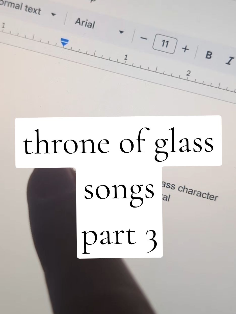 Replying to @emzz773 is the Lorcan part too niche please tell me #fyp #throneofglass #tog #BookTok #book #characters #acotar #sjm #humor 