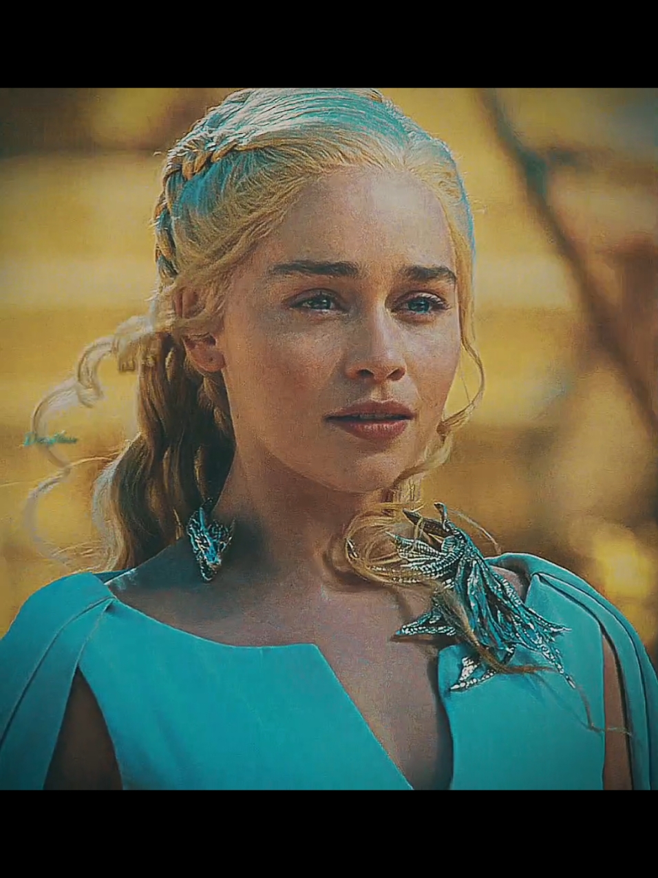 Mother Of Dragons 🔥 . . . Cc: Me Scp: Asoiafscp  Song: AURA Crédits: @Amdjed founas 🇩🇿🇩🇿  . . . Tags [ #daenerystargaryen #daenerystargaryenedit #motherofdragons #drogon #asoiaf #gameofthrones #houseofthedragon #got #hotd #fy #danyfilmss ]