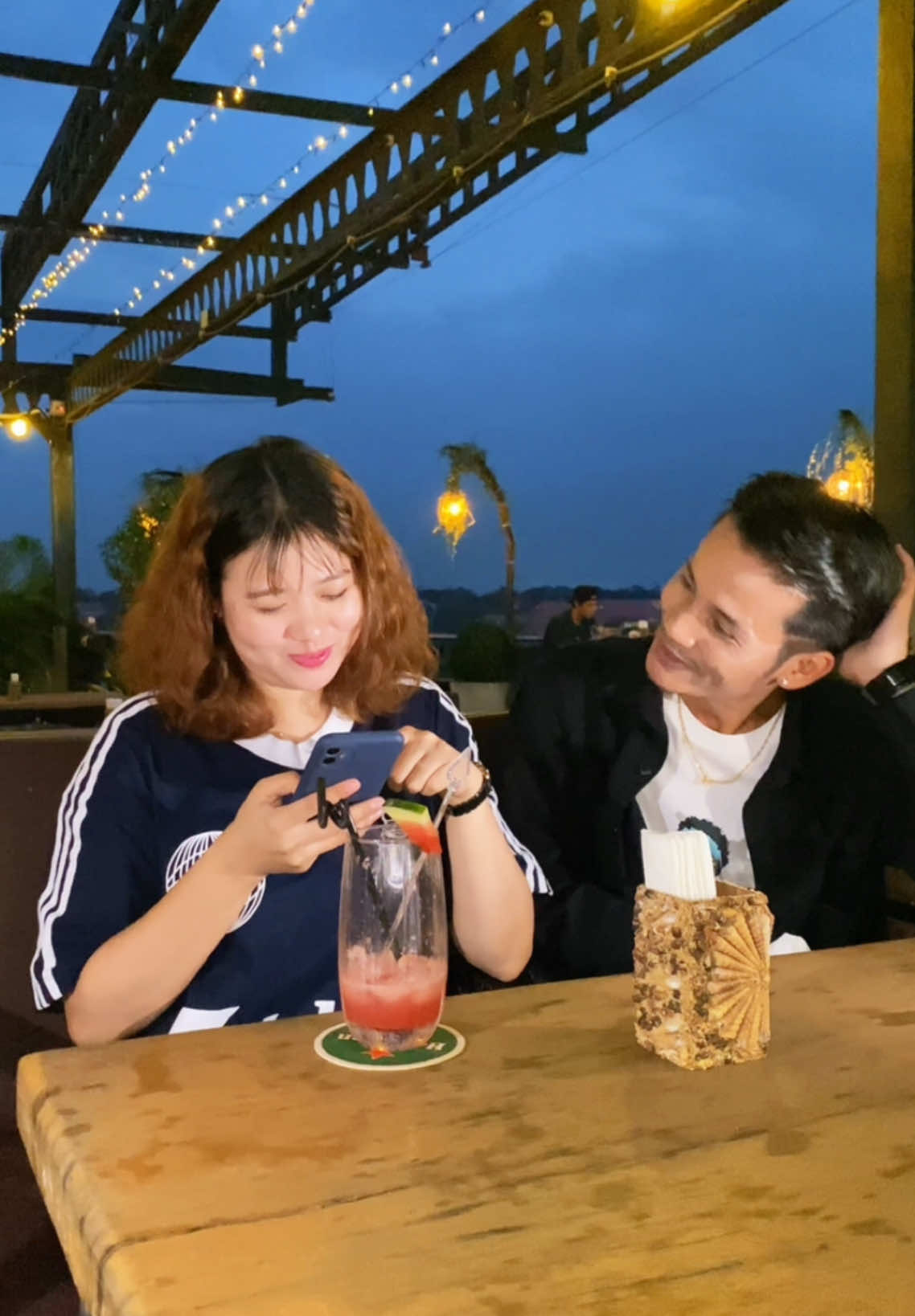 🤣🤣@🇲🇲🐲Nay Min Myat🐲🇲🇲 #TikTokกินเที่ยว #GiGi #fypシ゚ #foryou #foryoupage @𝐒𝐡𝐰𝐞 𝐓𝐡𝐞𝐢𝐧𝐠𝐢🧸 