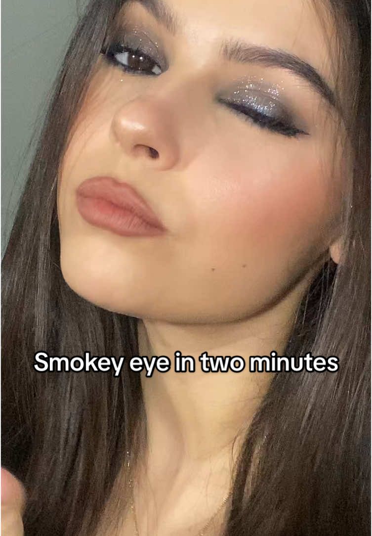 #smokeyeye #makeup 