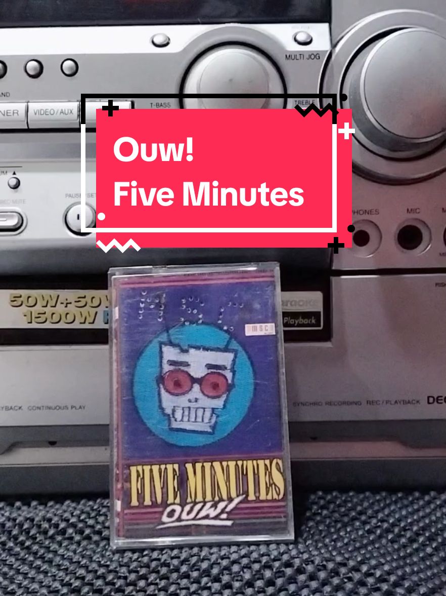 Ouw! - Five Minutes Ouw! adalah album musik ketiga dari band Five Minutes yang dirilis pada tahun 1997. Hits single pada album ini adalah Ouw!. Pada tahun 1997, Five Minutes sempat syuting video klip lagu 