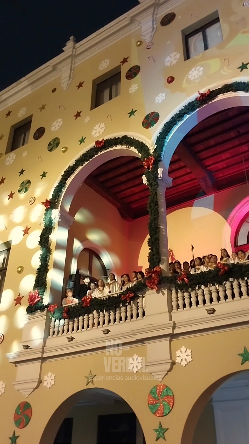 Lima🇵🇪🎄✨- Plaza de Armas, Lima, Perú #limaperu🇵🇪 #paratiiiiiiiiiiiiiiiiiiiiiiiiiiiiiii #parati #peruanosenelextranjero #peruanosenelmundo #turismoperu #limaperú #navidadentiktok #limaperutiktok #municipalidaddelima 