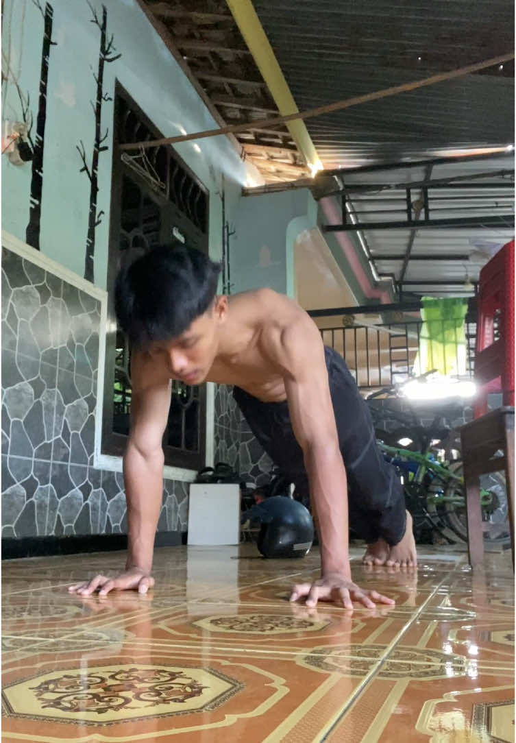 YANG BISA NGITUNG GWAH KASI PERMEN😁😁 #fyp #fypシ゚viral #trending #foryou #xzybca #calisthenics #workout #rumah #olahraga 