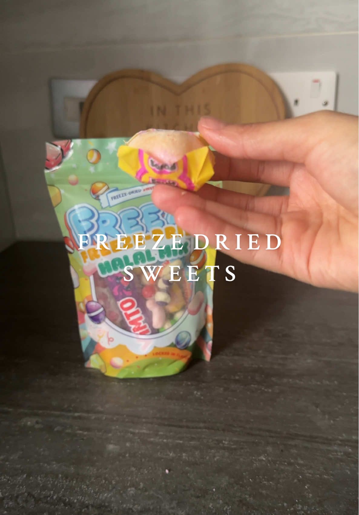 Satisfying my sweet tooth cravings😋😍 #freezedriedcandy #freezedriedsweets #tiktokmademebuyit #sweetooth #sweettreats #flashsale #dealdrops 