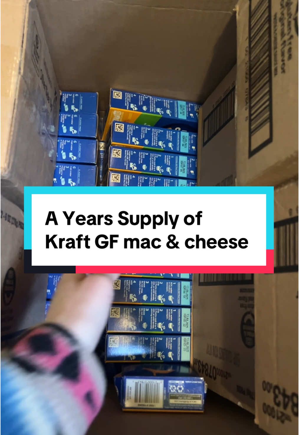 Thid is a final wrap on my small bloop with @kraftmacandcheese as they have now sent me a years supply of gluten free mac and cheese (with the sauce packets included!) Thank you Kraft! As a person who struggles to eat some days, this is healing my heart and will be so helpful on days I dont feel good! #glutenfree #macandcheese #kraftmacandcheese #abbysglutenfree #celiacdisease #kraft #fyp #celiac 