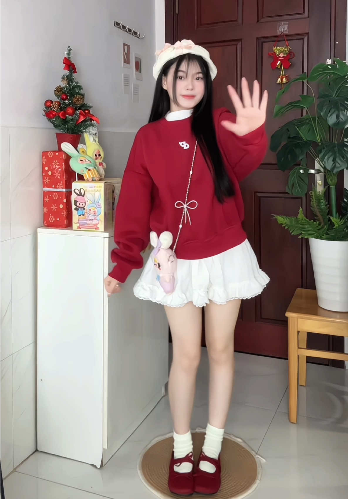 Màu nào xinh ạ✨ (ig:quinn.hhu) #outfits #xmas #phoidoxinh #goclamdep #viral #xuhuong #review #quinhhu 