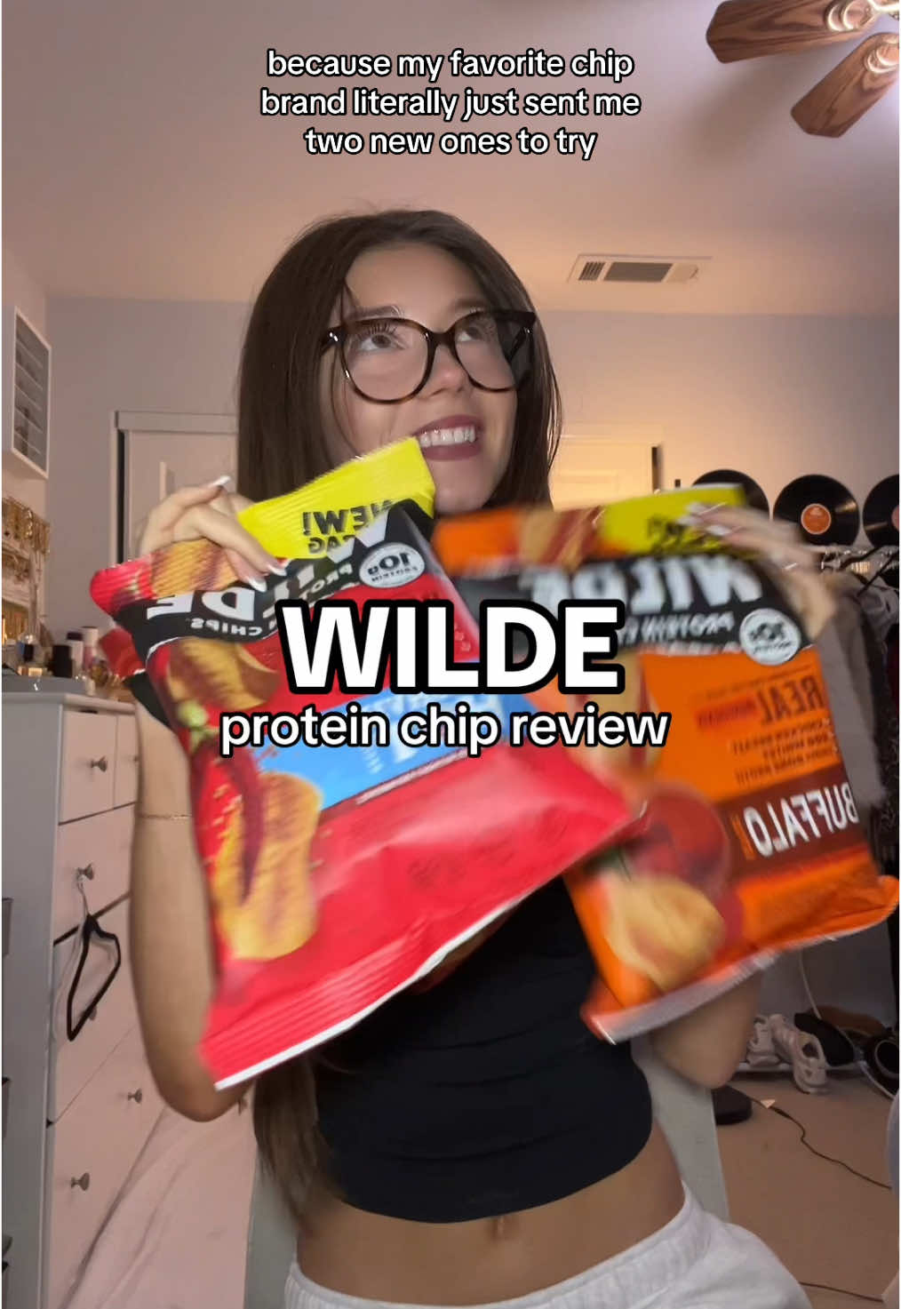 What yall doing if I turn into a food review channel!?🔥🌶️🍗@WildeChips #foodreview 