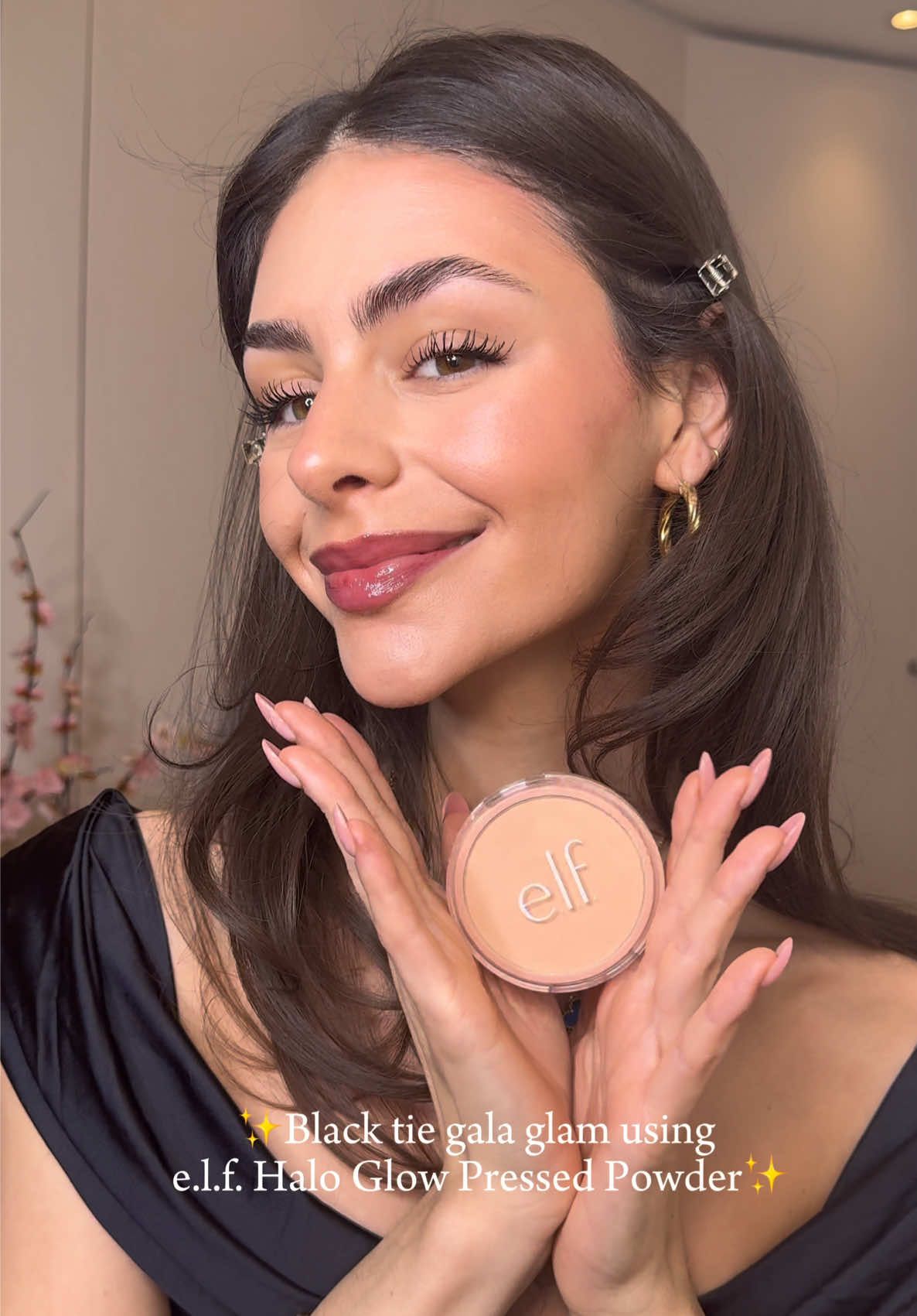 The new e.l.f. Halo Glow Pressed Powder is my hack for getting the most flawless base this holiday season!✨🥂 Wearing shade Light Neutral in press powder and shade 1 Fair Neutral Peach in liquid filter  #elfcosmeticsuk #flawlessbaseroutine #blacktiegalaglam #holidayglam #advert ad @e.l.f. Cosmetics UK @glossyboxuk 