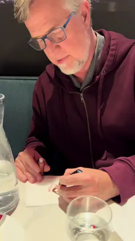 Sometimes no one has a pen. #Autograph #Doofenshmirtz #PHINEASANDFERB #Disney #dintaifung 
