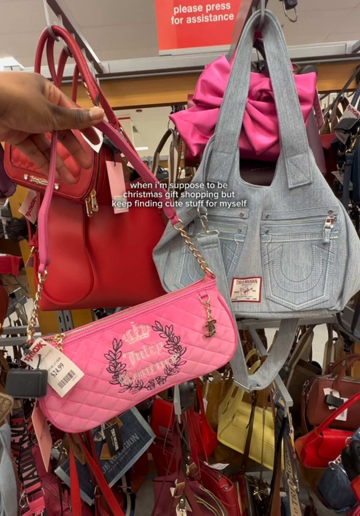 i literally can’t helo myself lmao #fypシ #blackgirltiktok #christmasshopping #shopwithme #shoppinghaul #ineedthat #tjmaxxfinds #targetfinds 