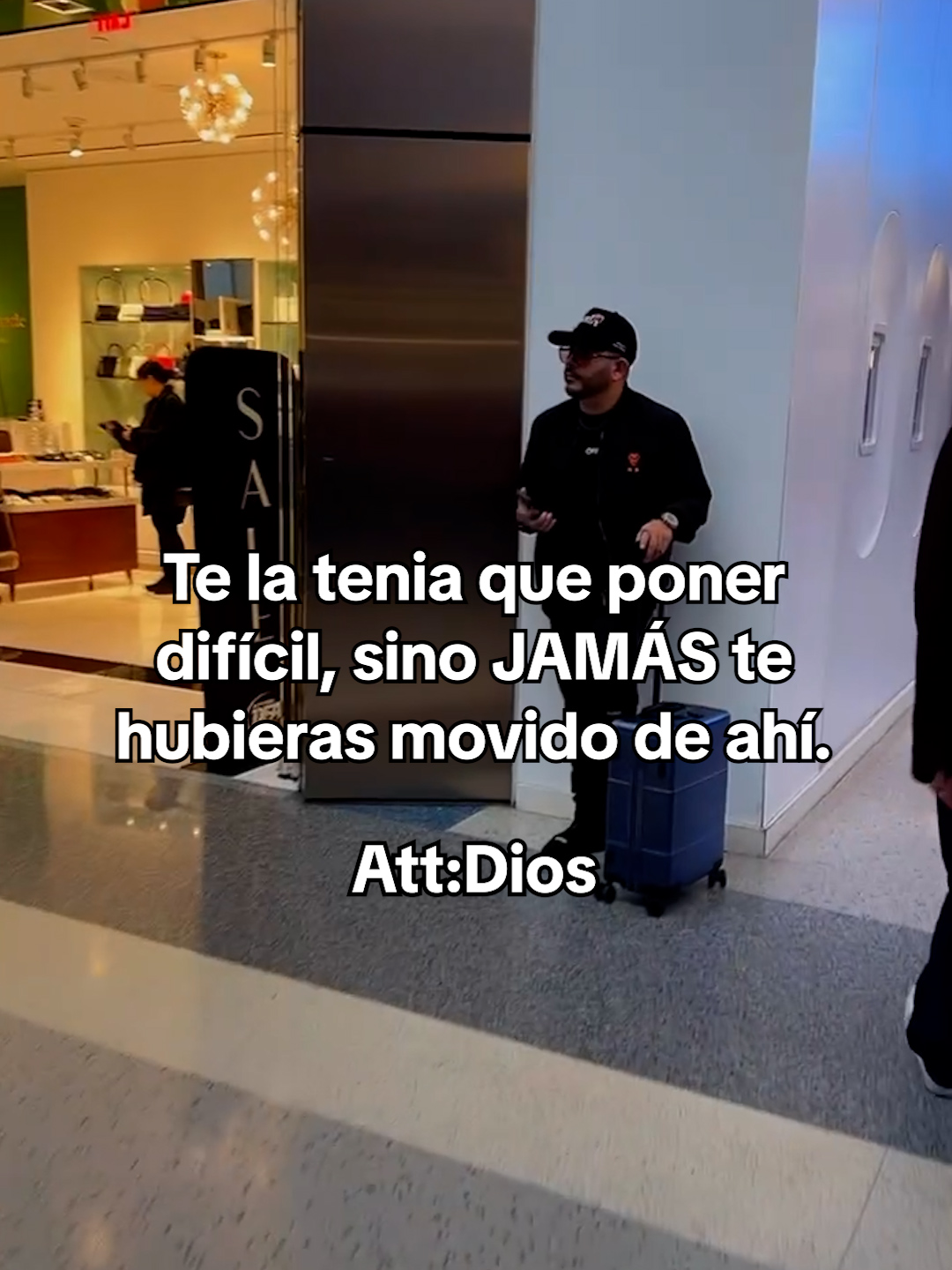 Hay momentos en la vida en los que parece que todo está en contra, pero es solo el empujón que necesitabas para salir de tu zona de confort. 😅 A veces la vida nos da unos empujones para que reaccionemos y sigamos adelante. 💥  #TeLoDigoYo #AsíEsLaVida #DespiertaYactúa #compromiso #Dios #fe #NoTeDetengas #Ruvas9 #SoloParaChingones