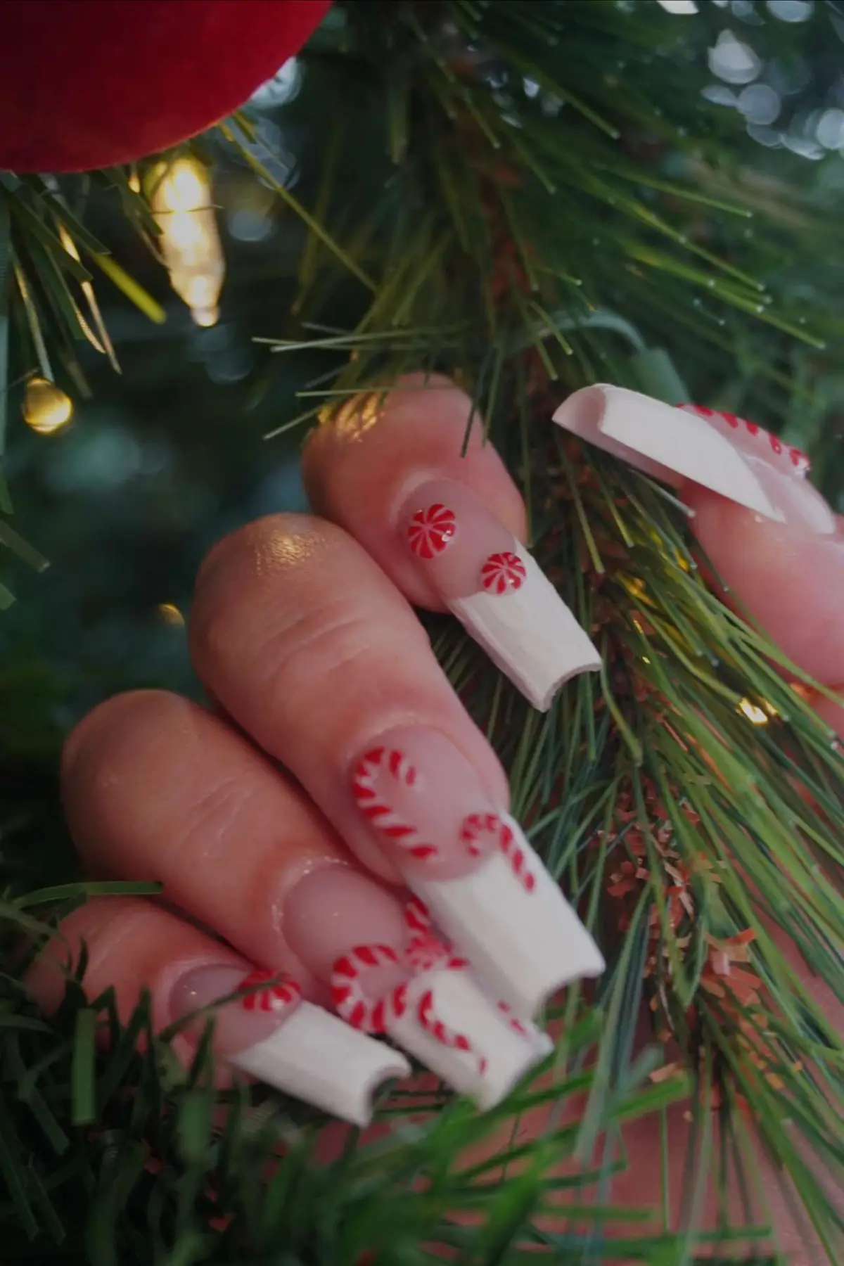 If you aren’t having a photo shoot with your Christmas nails in front of your Christmas tree, are you really even celebrating Christmas????? #nails #christmas #nailart #nailtech  OC lilynailsart.co on insta 💕💕💕