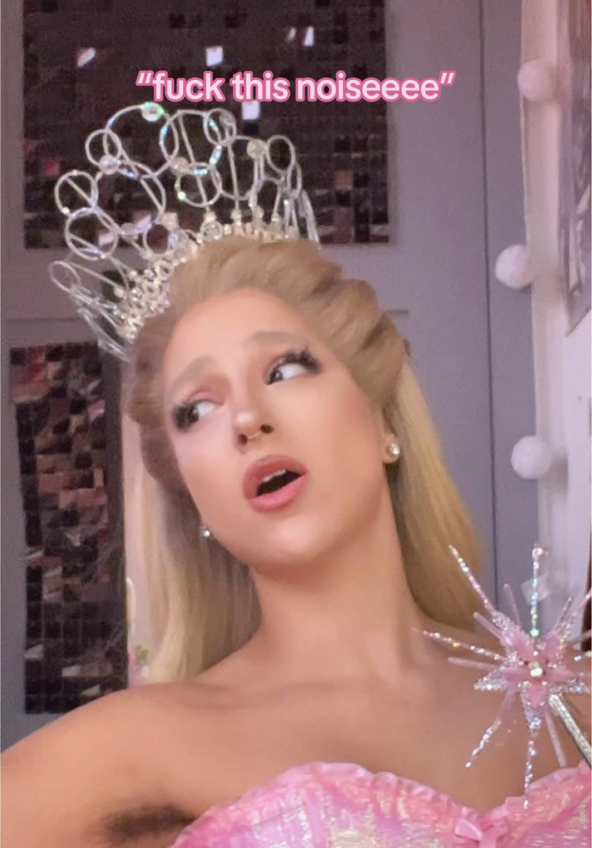 glinda realizing the munchkins are assholes #wicked #arianagrande #glinda #glindacosplay @arianagrande 