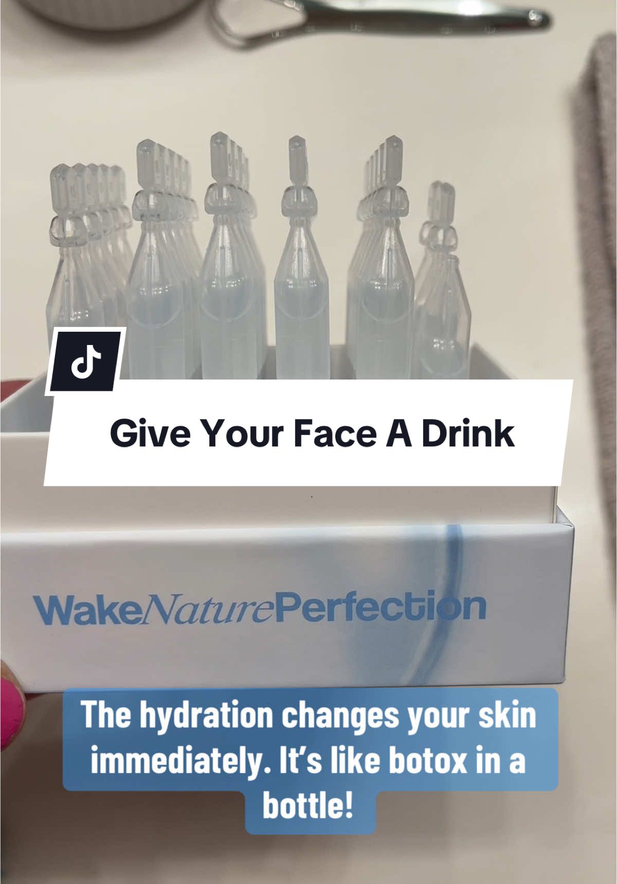 Hyaluronic acid is a moisture magnet and attracts water molecules so it’s like giving your face a drink!  #skincaretok #skincareroutinetips #dryskin #hyaluronicacidserum #skincarehacks #glowyskin #tiktokshopfinds