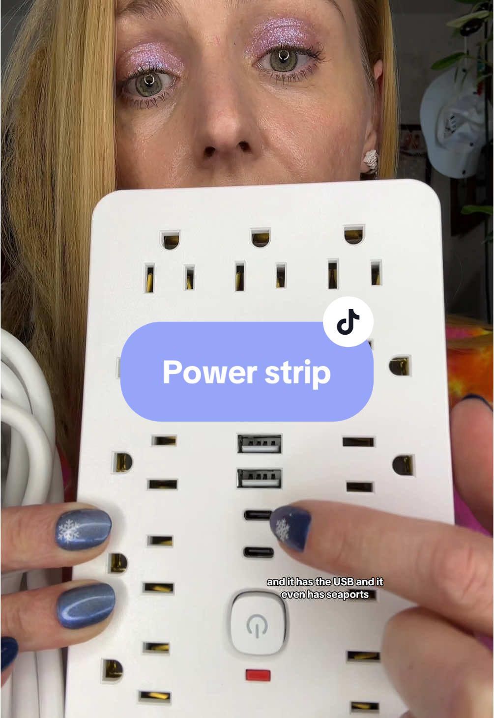 I NEEDED this so bad #powerstrip #surgeprotector #cport #plugins #plugin #usbport #tiktokshopfinds #walloutletsurgeprotector #homeessentials 