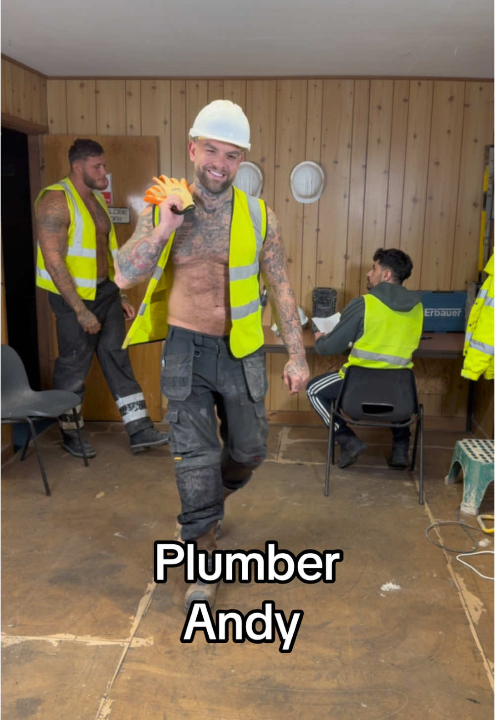 Pick your trademan #pickone #meninworktrousers #workboots #buildersoftiktok @Big Steve @mressexofficial 