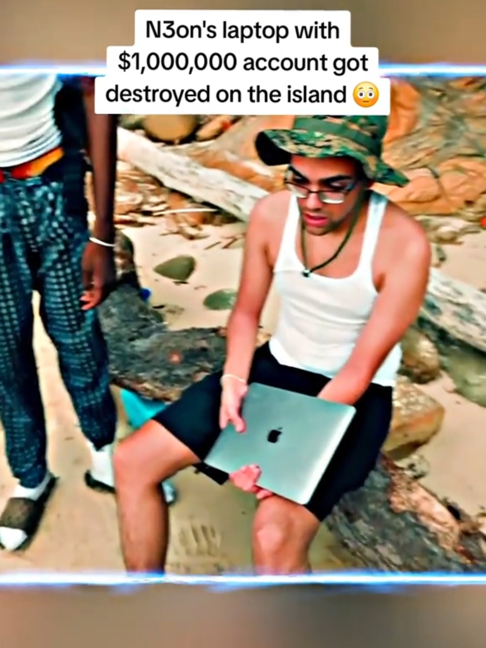 N3on's laptop with $1,000,000 account got destroyed on the island 😳 #n3on #fyp 