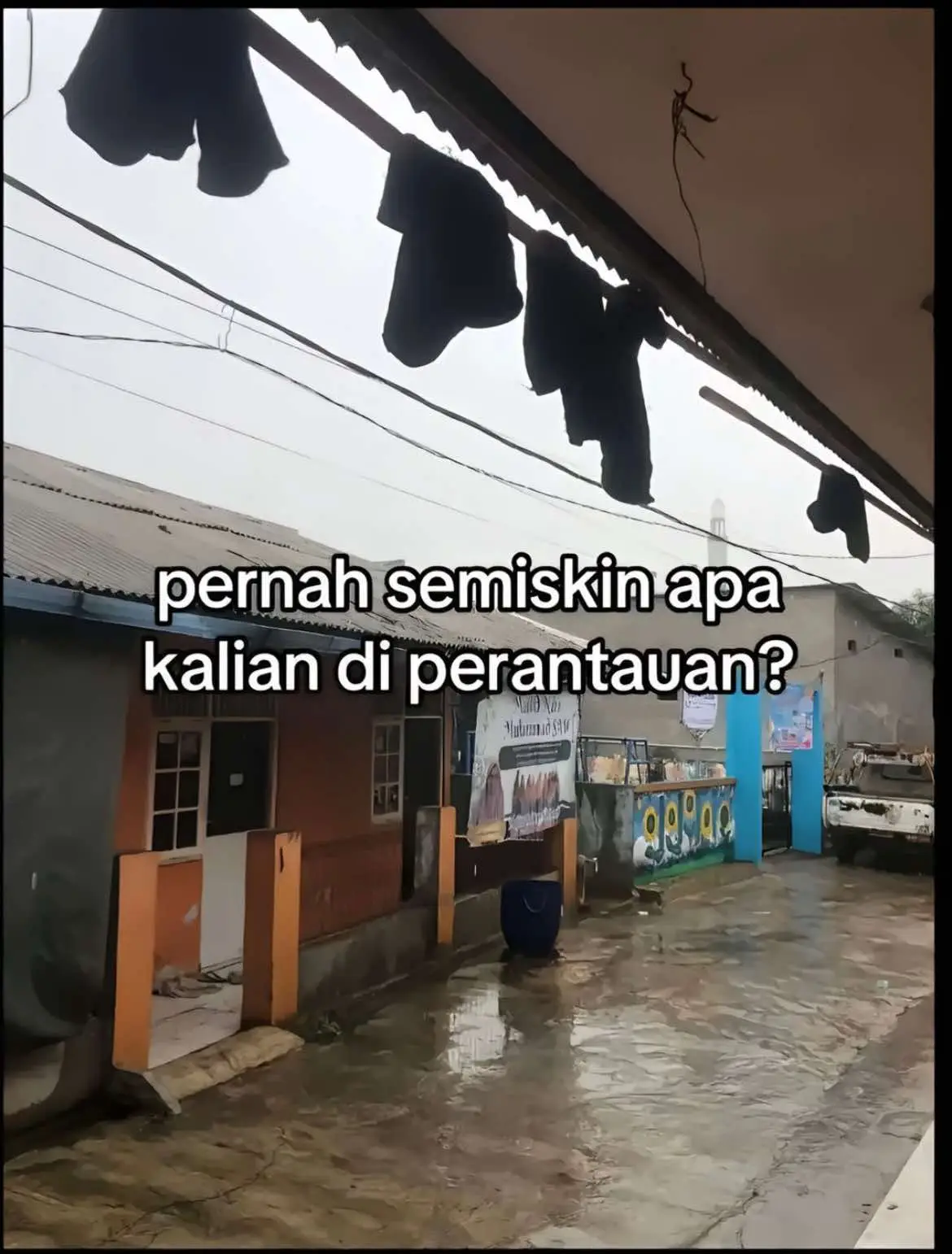 cuman makan nasi, kecap sama masako🙂#rantau 