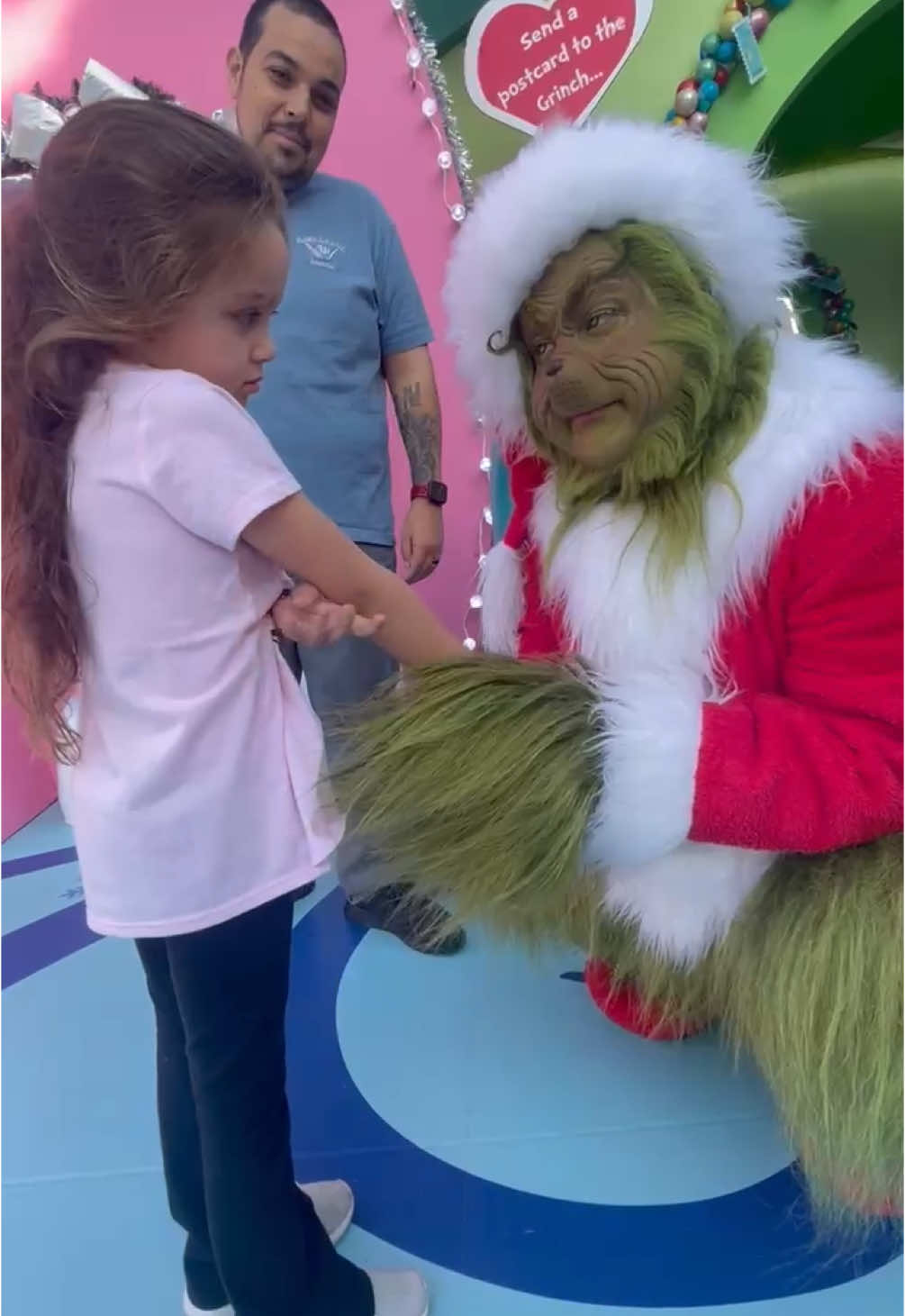 “Come on grandpa” im cackling 😭 #fyp #foryou #relatable #funny #grinch #grinchmas 