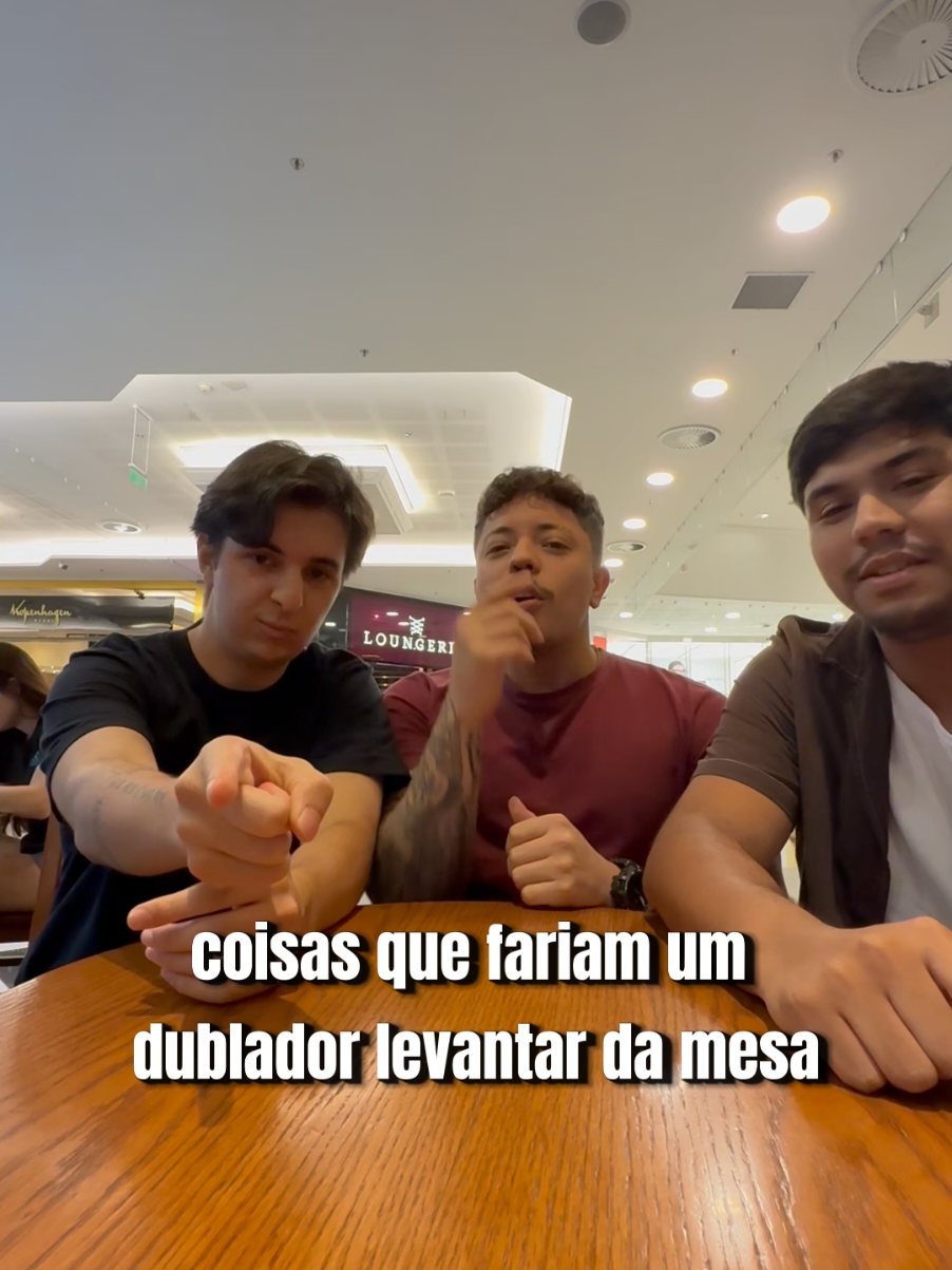 Coisas que fariam um dublador levantar da mesa 🤣 @lipe_volpato @Vyni Takahashi  #dubladores #dublagem #dublagemviva #amigo #engracado #dublagembr 