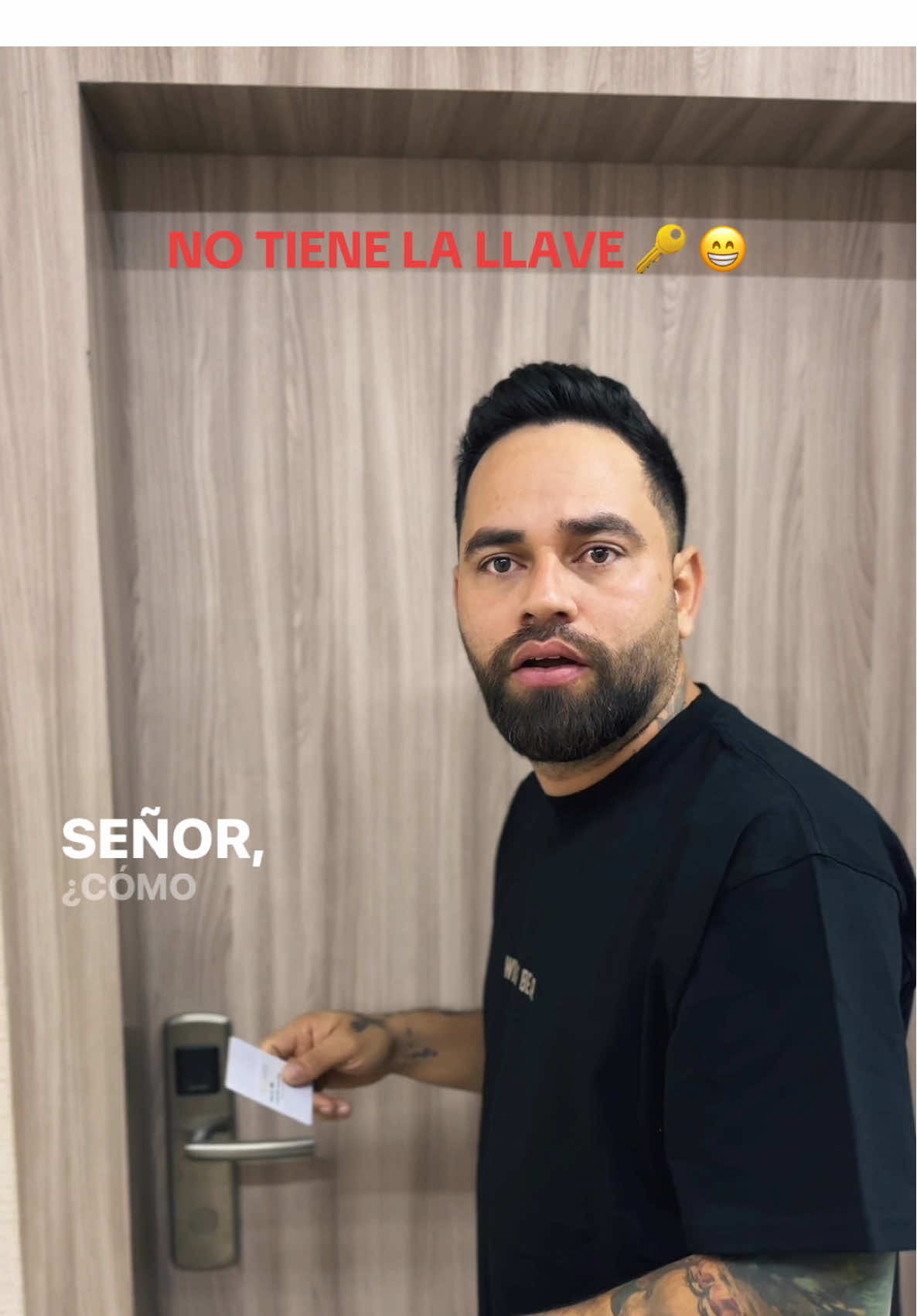 No tiene la llave 😂 #comedia #venezuela🇻🇪 #humor #tiktok #risa #hotels 