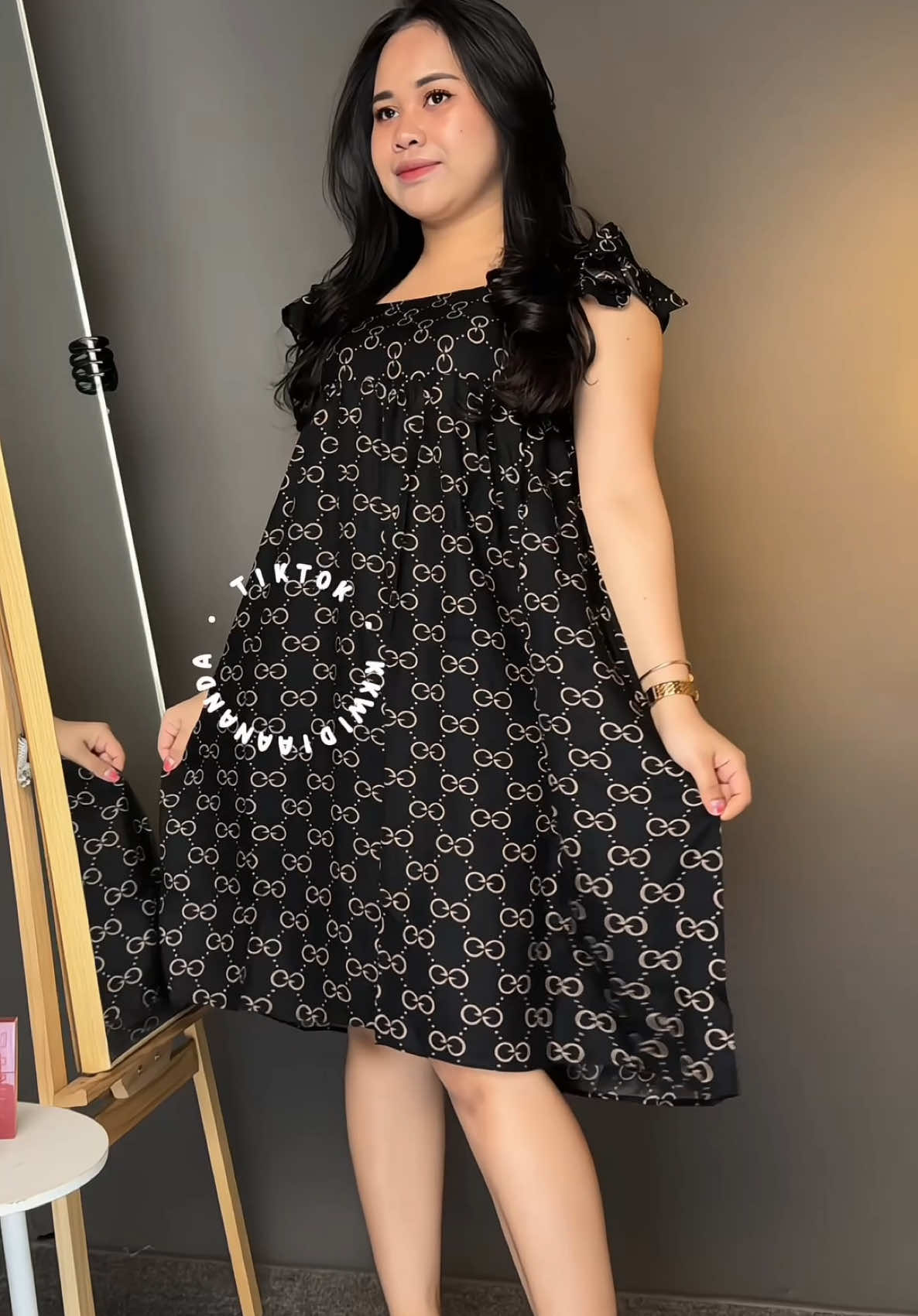 Rekomendasi daster cantik kekinian, modelnya stylish buat di rumah 😍🥰🌸 #dress #daster #dasterviral 