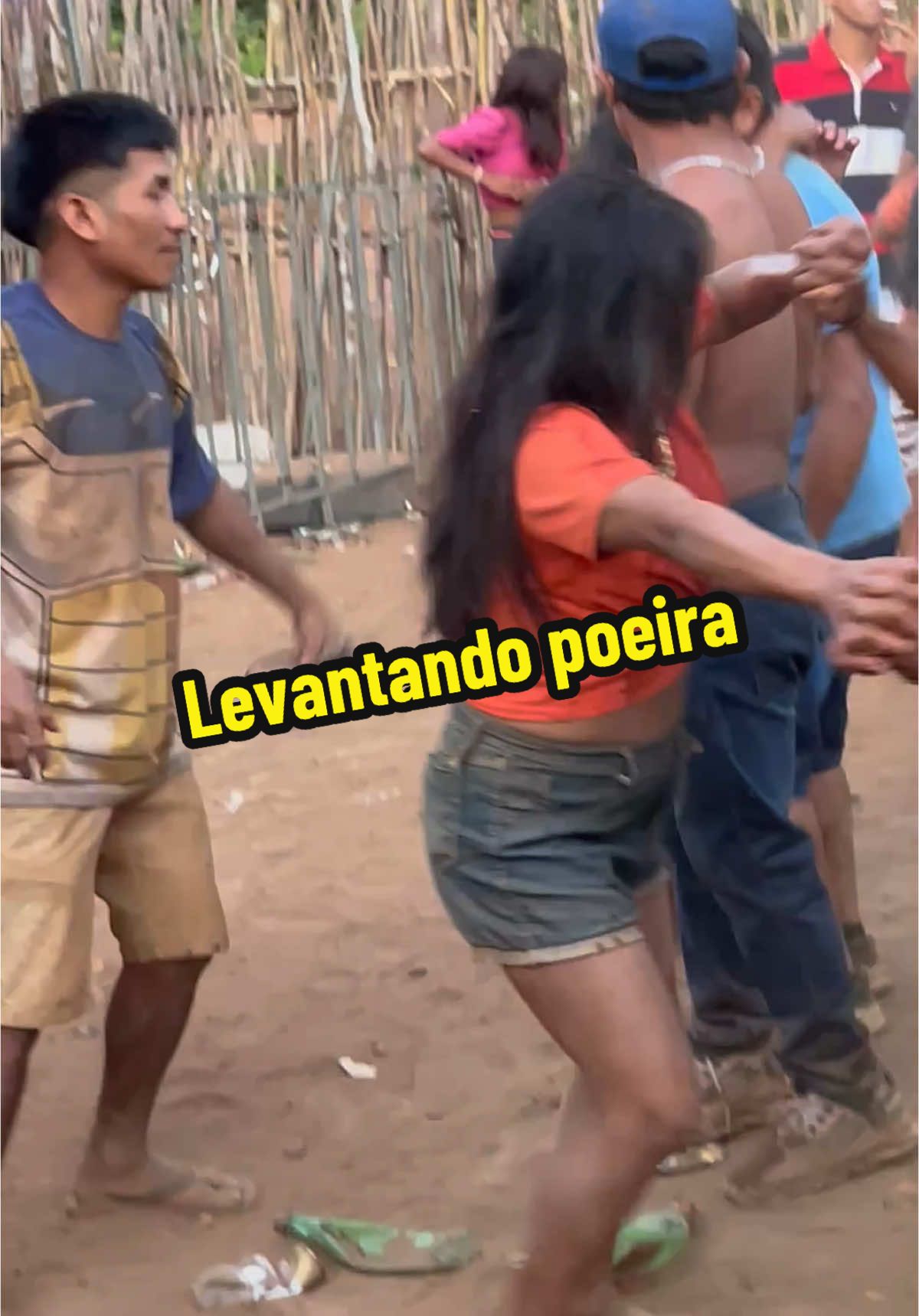 Fazenfo poeira #f250explosiva #som #automotivo #barradocordaMA #paredao