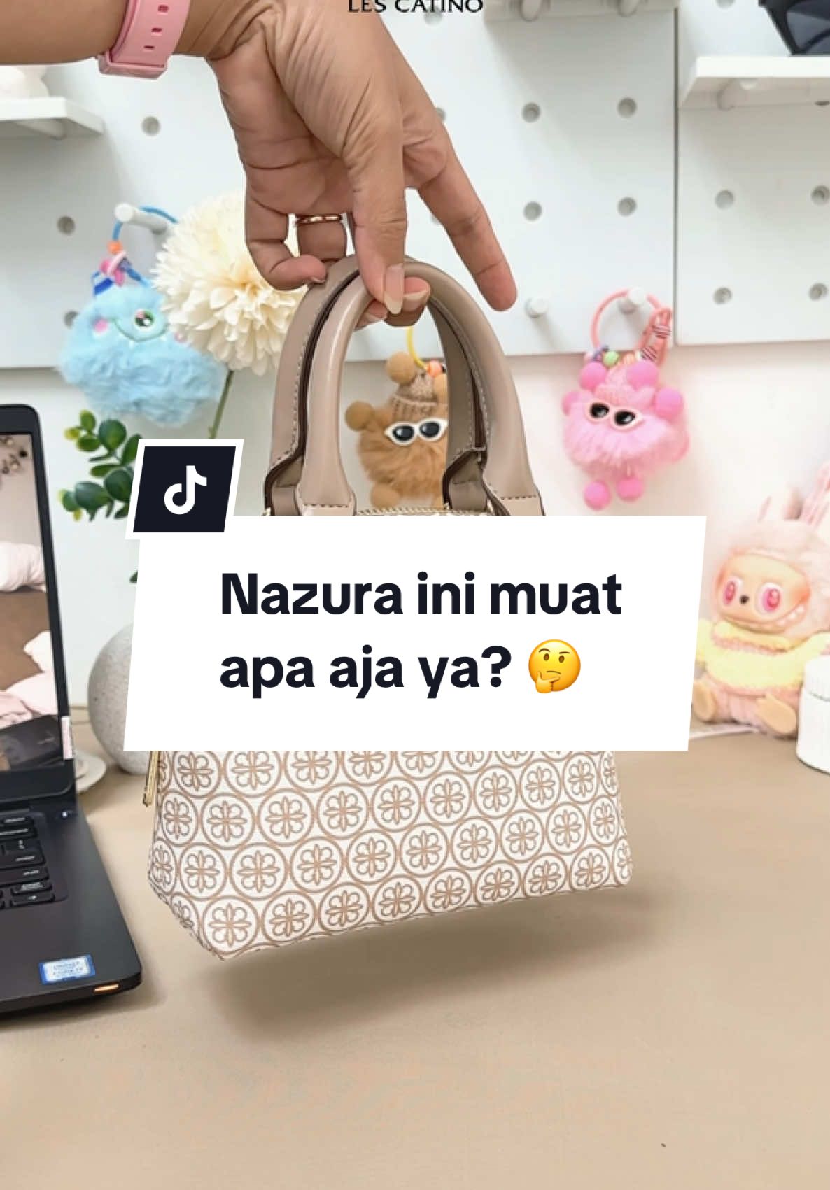 Nazura oh Nazuraa~~ si tas mungil cantik yg gak nahan pesonanya 😍✨🤍 #lescatino #tas #fyp #brandlokal #taswanita #tasselempang #produkviral #newarrivals #rekomendasitas #murah #promo #minibag 