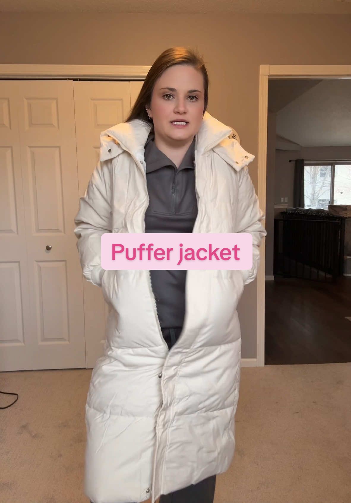 This puffer jacket is SO GOOD! I love this puffer jacket, this will be my new staple coat! Grab a puffer jacket and be stylish and warm!! #TikTokshopholidayhaul #TTSDelightNow #GiftGuide #tiktokshopcreatorpicks #winterwardroberefresh #pufferjacket #puffercoat 