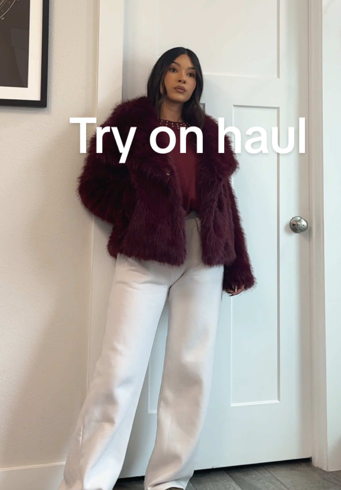 Ahhh im in love! ♥️ • #tryonhaul #holidaylooks #fauxfurcoat #burgundyoutfit #christmasoutfits #cozylooks #tiktokholidayhaul  #tiktokshopyearendsale #clothinghaul 