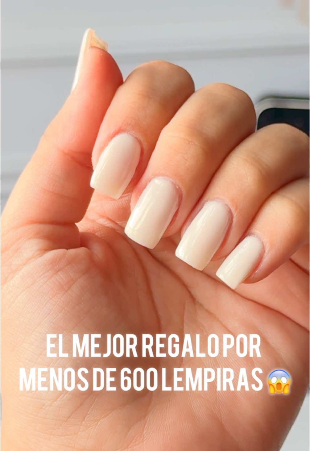 El regalo perfecto con un presupuesto de menos de L600 🎄✨🫧 solicita nuestro catálogo de regalos ✨🫶 #uñasen5minutos #beautytalks #uñasrapidas #uñasencasa #esmaltepermanente #esmaltesemipermanente #uñasdepolygel #graduationnails #gelish #cuidadodeuñas #duraciondeesmalte #viral #storytime #unasrapidas #unaspasoapasi #frenchnails #aesthetic #aestheticnails #tutorialdeuñas #nailidea #dinnernails #esmaltesemipermanente #uñas #uñasencasa #uñasfaciles #uñaspasoapaso #classicnails #nailsartvideos #nailvlog