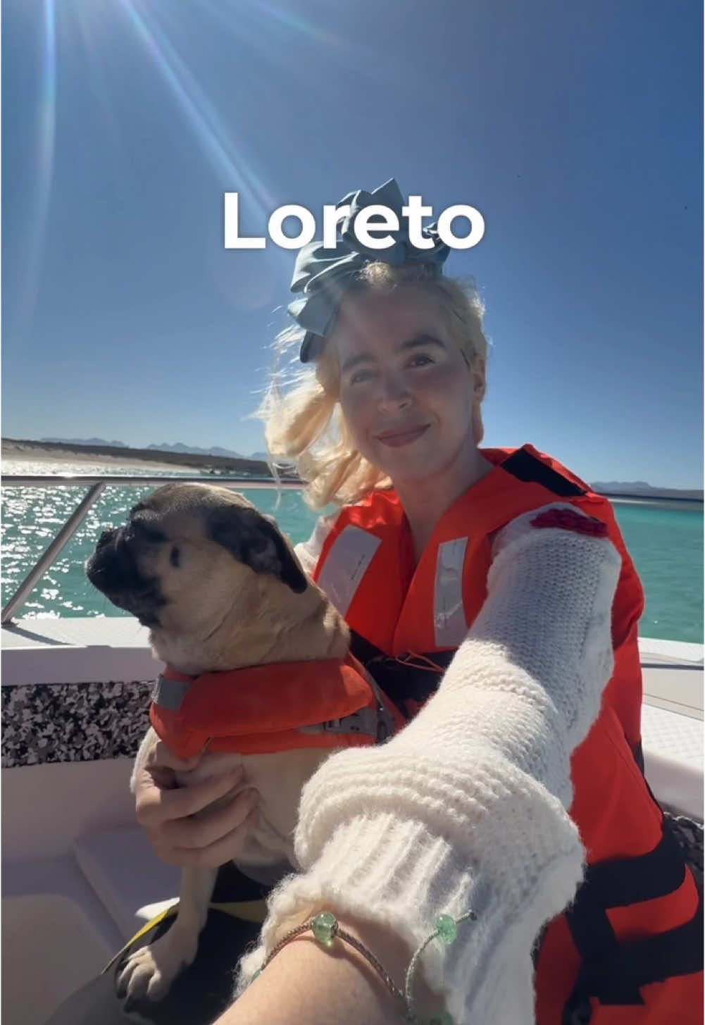 Loreto te espera! 🌴🐶 Descubre la joya de Baja California Sur: la ciudad más antigua de las Californias, rodeada de paisajes únicos 🌊🏝️. Explora sus islas llenas de vida, flora y fauna endémica, y alójate en el encantador Hacienda Suites Loreto, un hotel que da la bienvenida a ti y a tu peludito 🏨✨. Vive la magia del primer Pueblo Mágico de BCS junto a tu mejor amigo. 🐾 ¡No te lo pierdas! 🐾🤗🐶 #itspugbertha #pugs #dogs #petfriendly #loreto #petfriendlymexico 