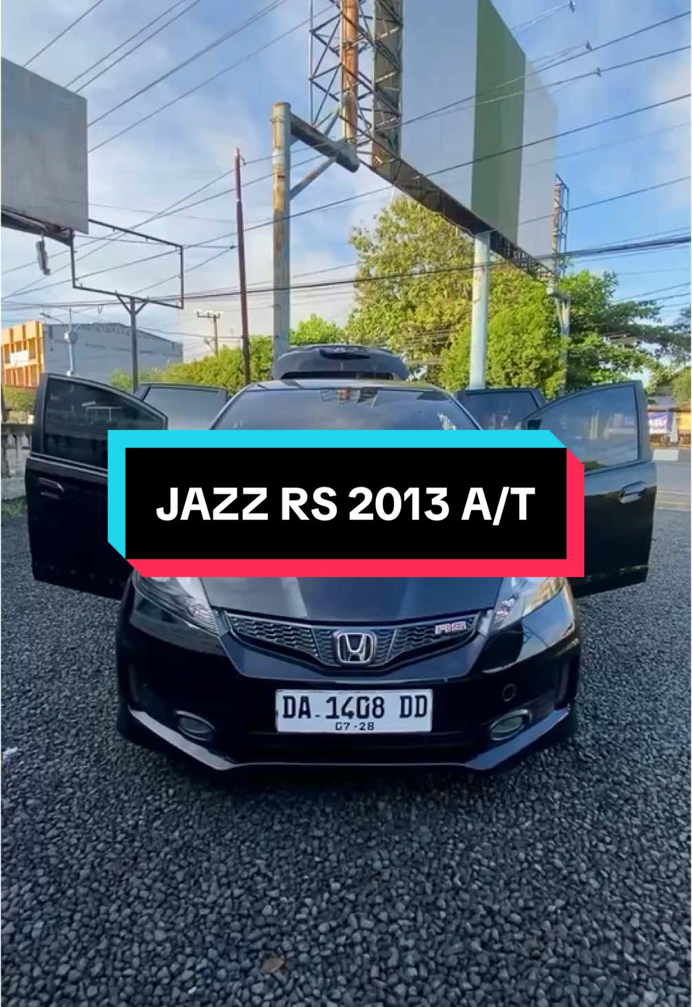 HONDA JAZZ RS A/T 2013 Pembelian bisa Cash/Kredit/Tukar tambah Harga Cash : 165 Juta msh bisa nego sampai deal boss ku Kredit minimal DP : 15 Juta Angsuran : 6.080.000 x 35 bulan / 3 Tahun 5.020.000 x 47 bulan / 4 Tahun 4.424.000 x 59 bulan / 5 Tahun 3.914.000 x 71 bulan / 6 Tahun •Bisa Request DP dan angsuran Sesuai budget pembeli •Proses kredit kami bantu sampai bawa pulang unit/ACC •Pasti nya Showroom kami termurah dan berkualitas SHOWROOM KAYRA MOTOR (BERKAT PIAN) Alamat jalan A YANI KM 38 (Samping jempol car wash/Seberang putri jaya indoban)