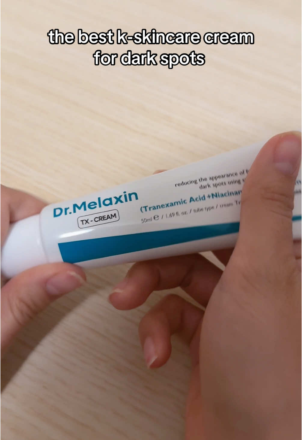 this cream is super strong and saw a noticeable difference within the month!  #tranexamicacid #tranexamicacidserum #niacinamide #drmelaxin #drmelaxindarkspot #darkspots #koreanskincare #kskincare 