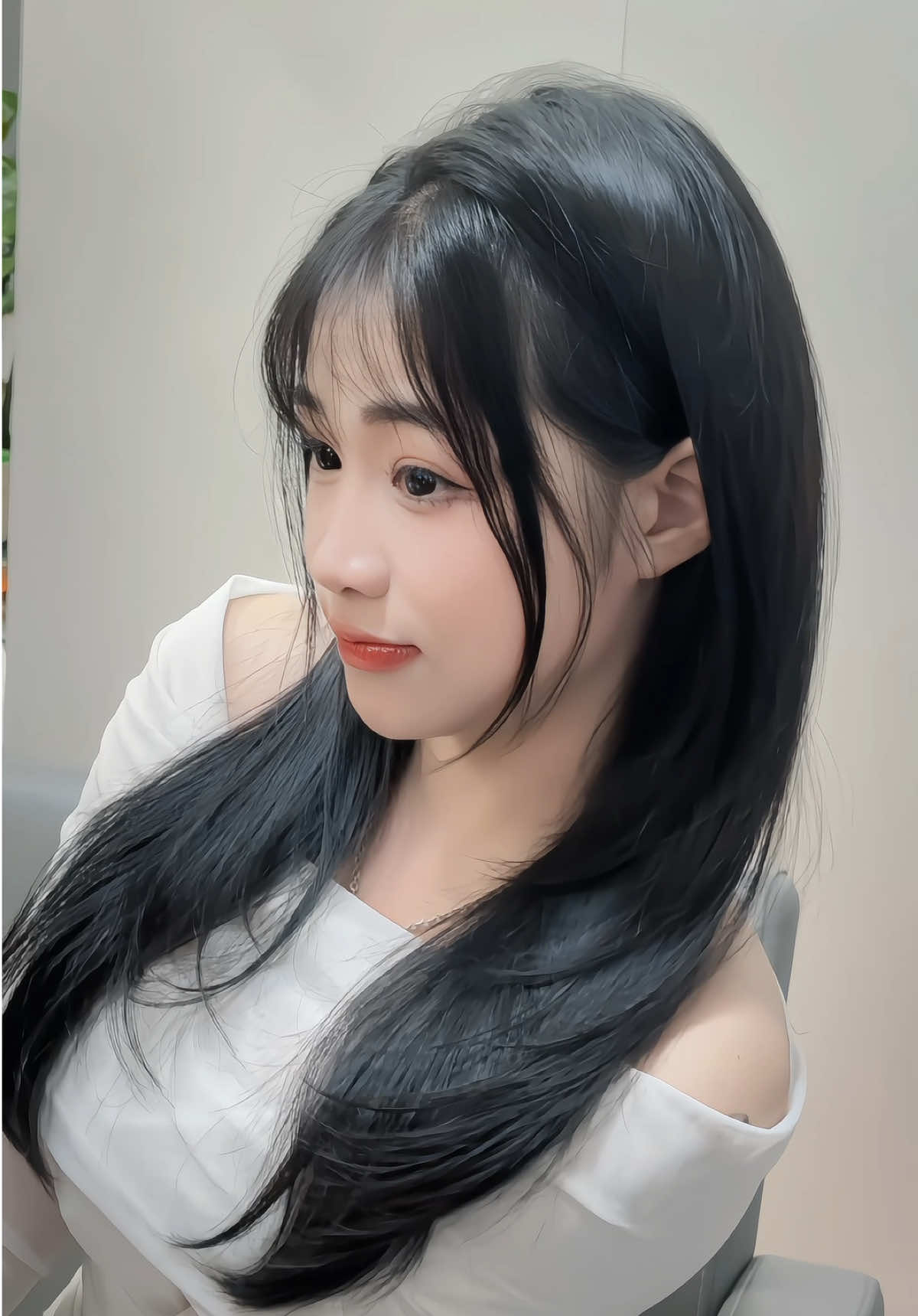 nhìn vào mắt em anh thấy gì #tócxinhmỗingày #xuhuong #xuhuongtiktok2024 #mauxinh #mautocdep #salonquan12 #hairsalonchithien #kieutoclayer 