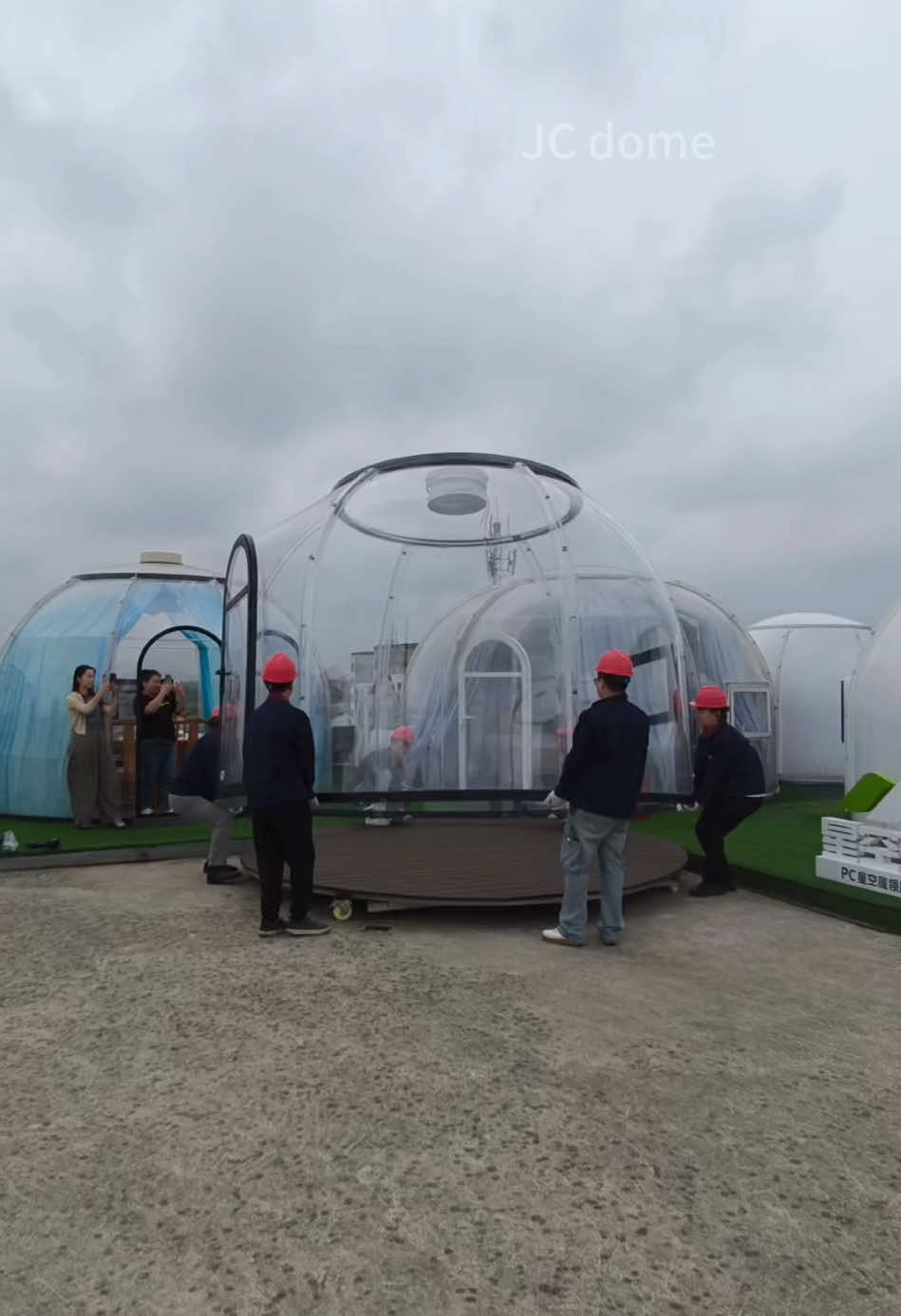 About $2000, do you like this house? Welcome to our Dome House factory. Seeking global distributors – message me for our catalog and quote. #dometent #starroom #starhouse #domehouse #bubblehouse #restaurant #camping #domes #dome #JCdome #factory #domeroom #import #importer #mobilehome #tinyhouse #prefabhouse #capsulehouse #mobilehouse #house #guesthouse #manufacturer #homestay #campsite #bubblehouse #airbnb #PCdomehouse#domecamping#campingbusiness#polycarbonatehouse