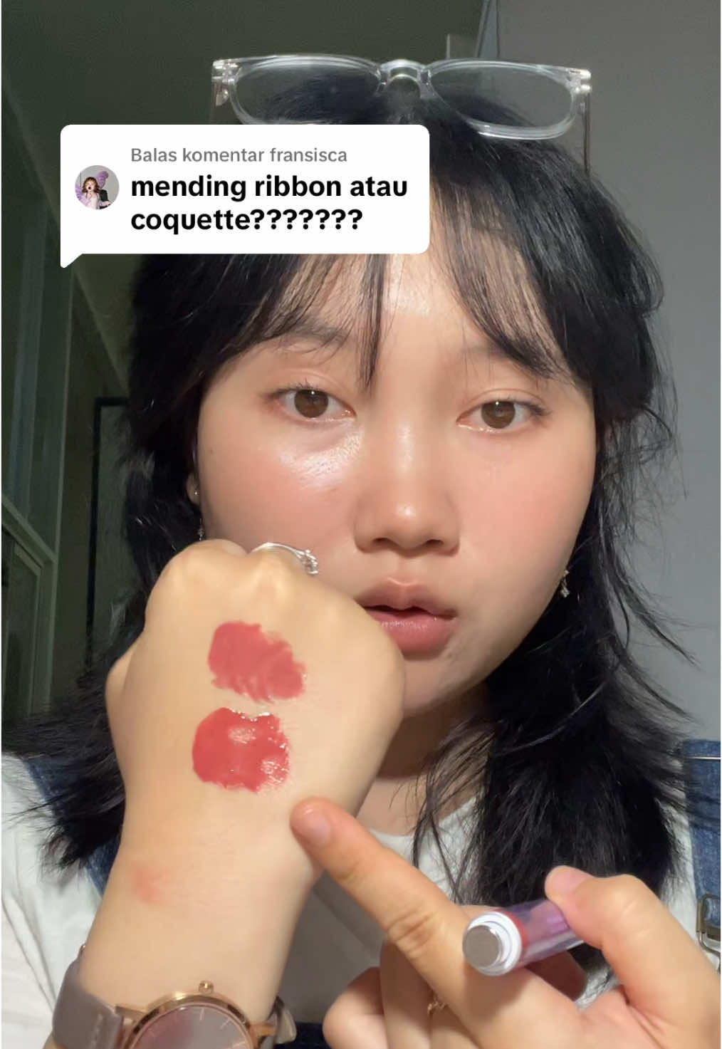 Membalas @fransisca hayolooo cakepan manaaa? #somethincceraplumptintedlipbalm 