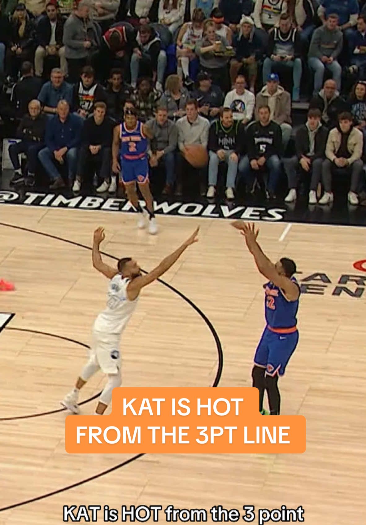 KAT is 4 for 4 from downtown in his return to Minnesota 🔥 #karlanthonytowns #3pointer #NBA #nyknicks 