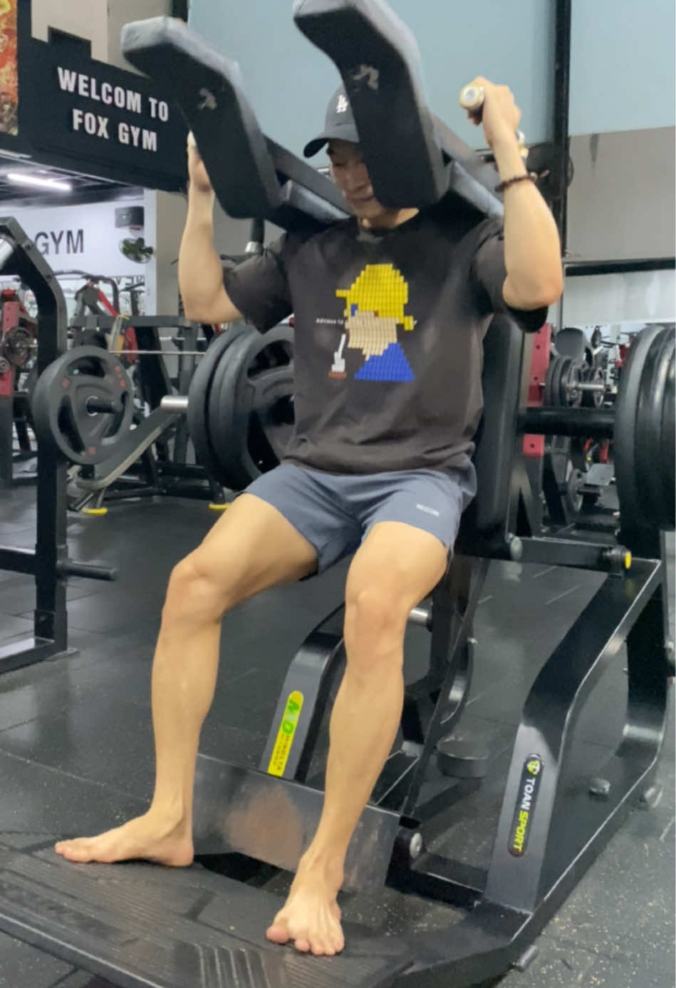 Chăm Leg Day để 1 người khoẻ,2 người vui nha các bro!#gym #viral #pt #xuhuong #trầnngânpt#kèm1🤝1 #nhachaymoingay 