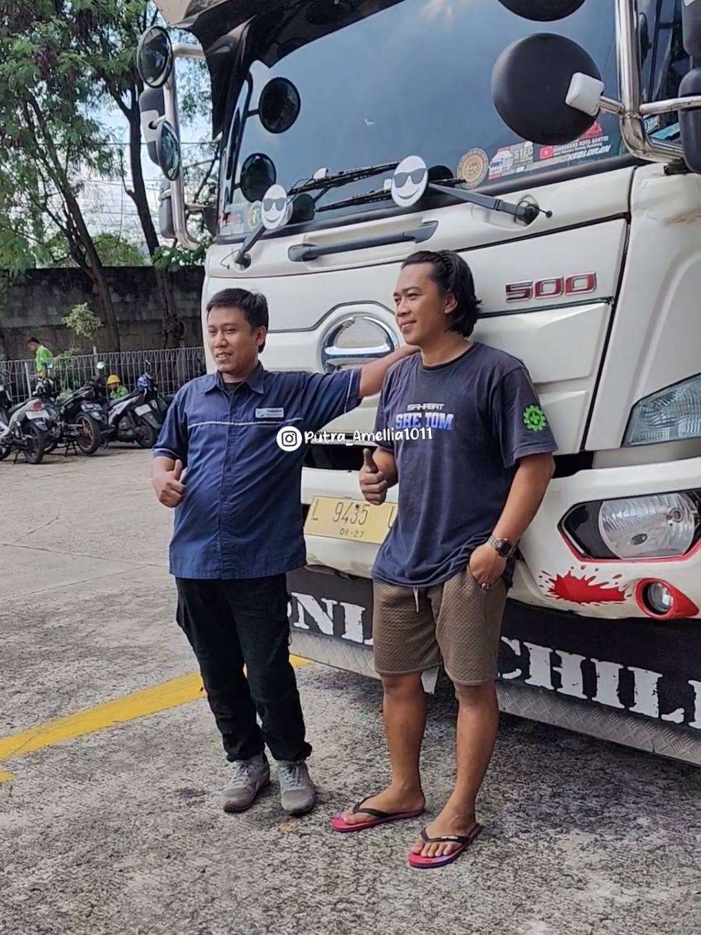 dimana-mana banyak sodara nya 🤭 trimaksih Jum'at berkah hari ini kita langsung OTW INDRAMAYU 