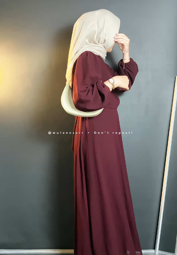 Nemu dress cantik banget ✨🌷 #dress #dresscantik #ootdhijab #ootdhijabstyle 